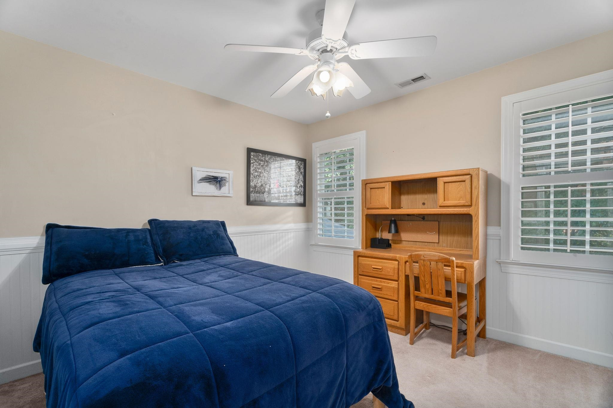 105 Robbins Reef Way