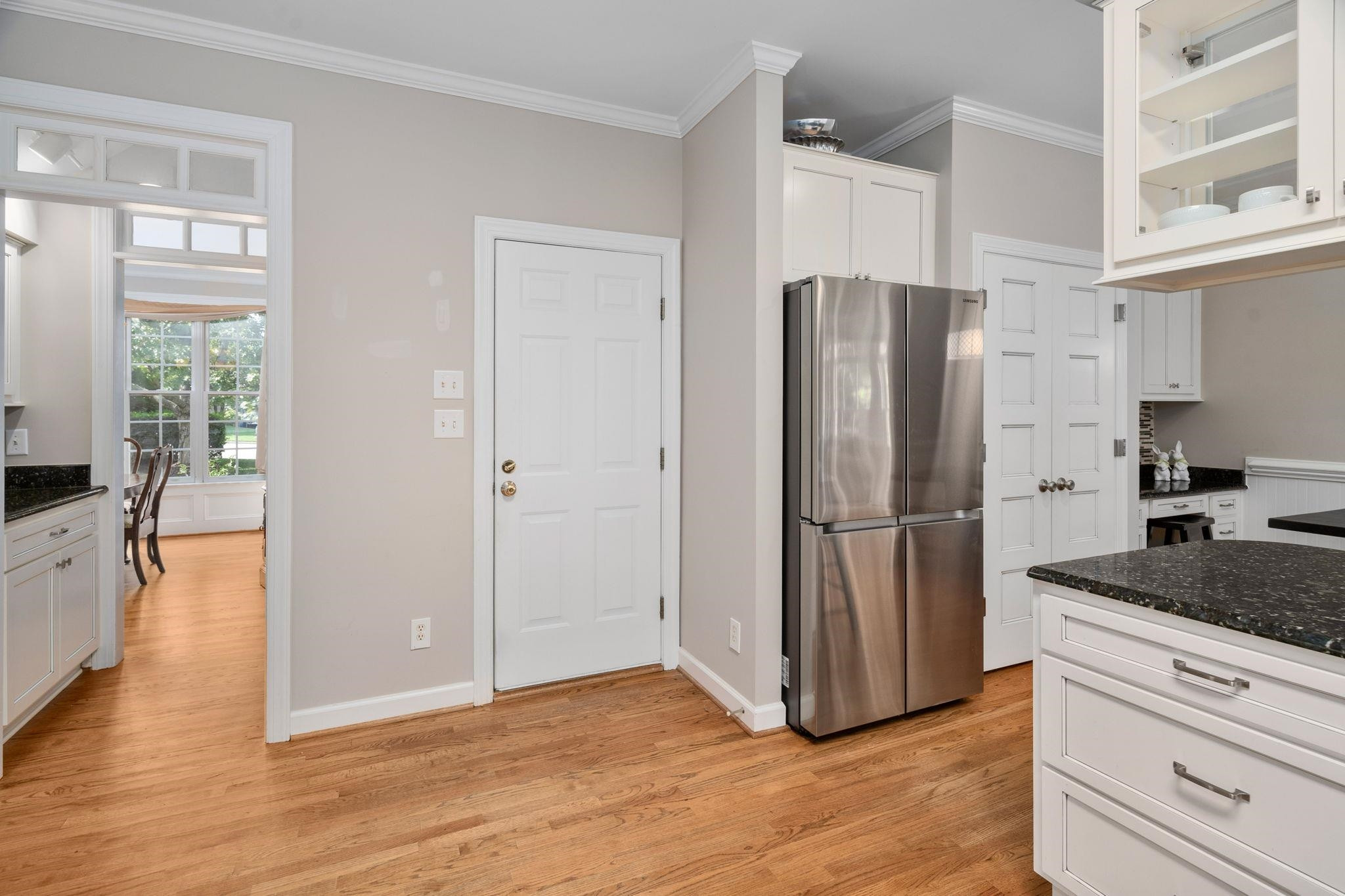 105 Robbins Reef Way