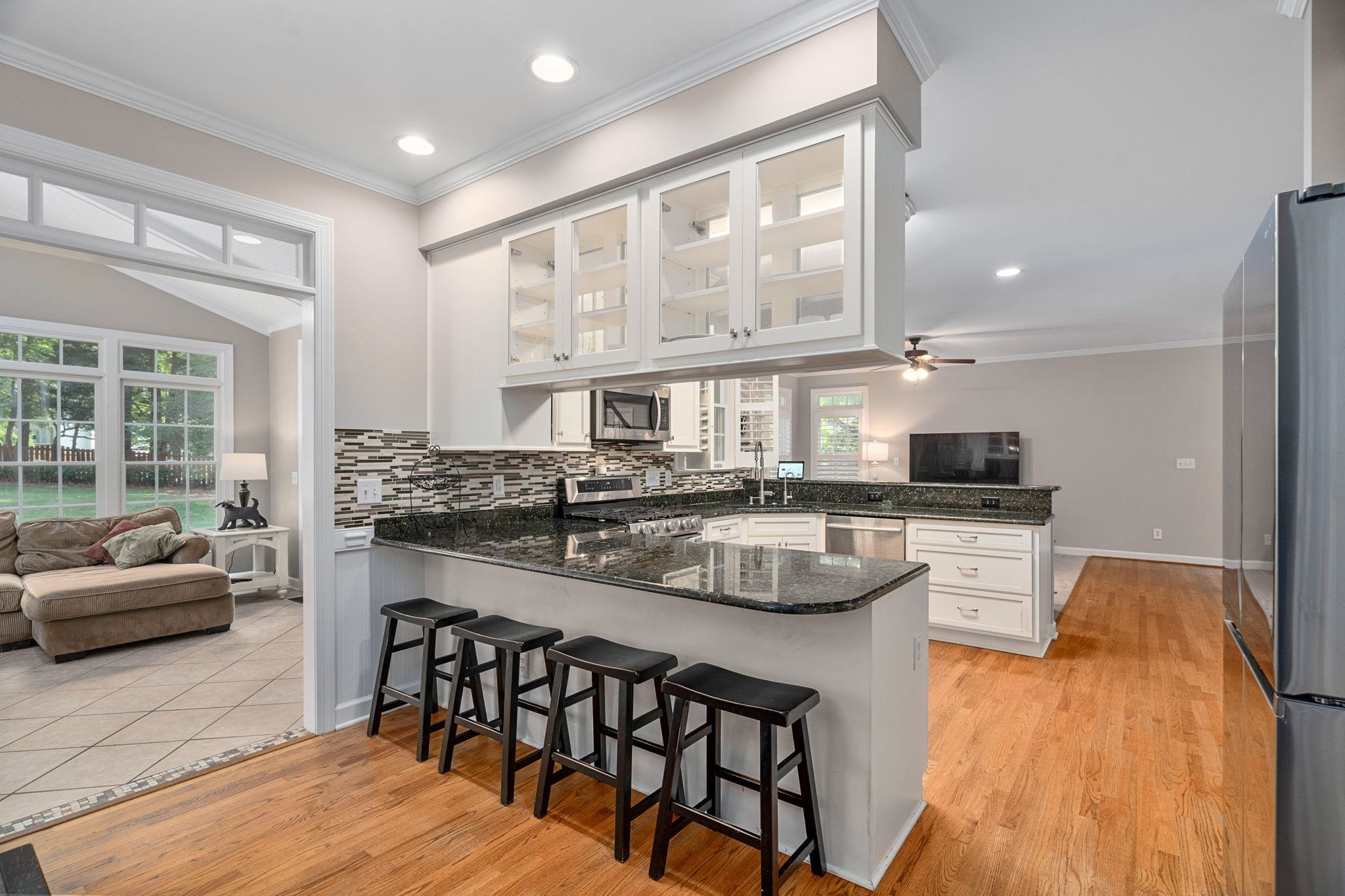 105 Robbins Reef Way