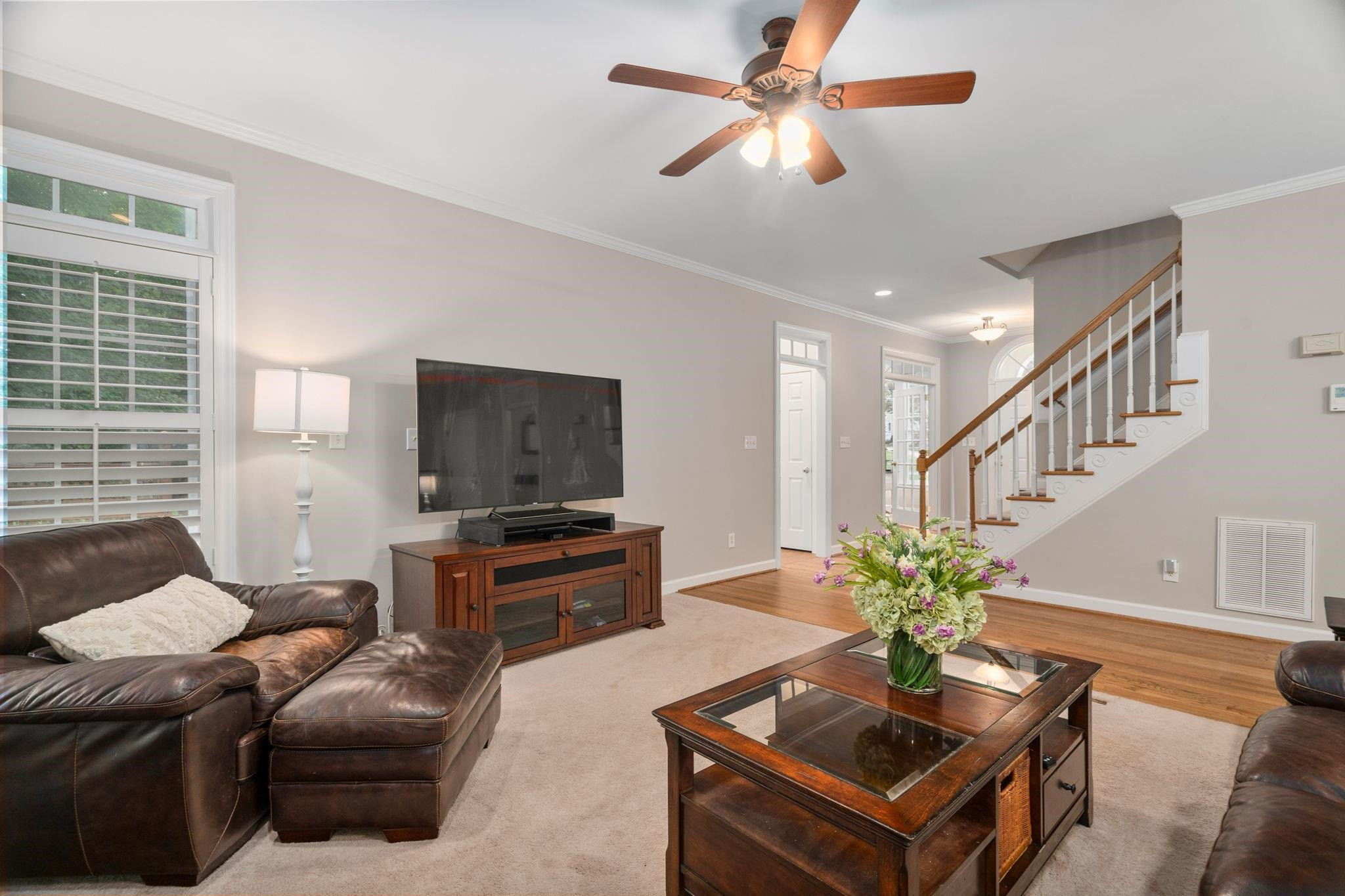 105 Robbins Reef Way