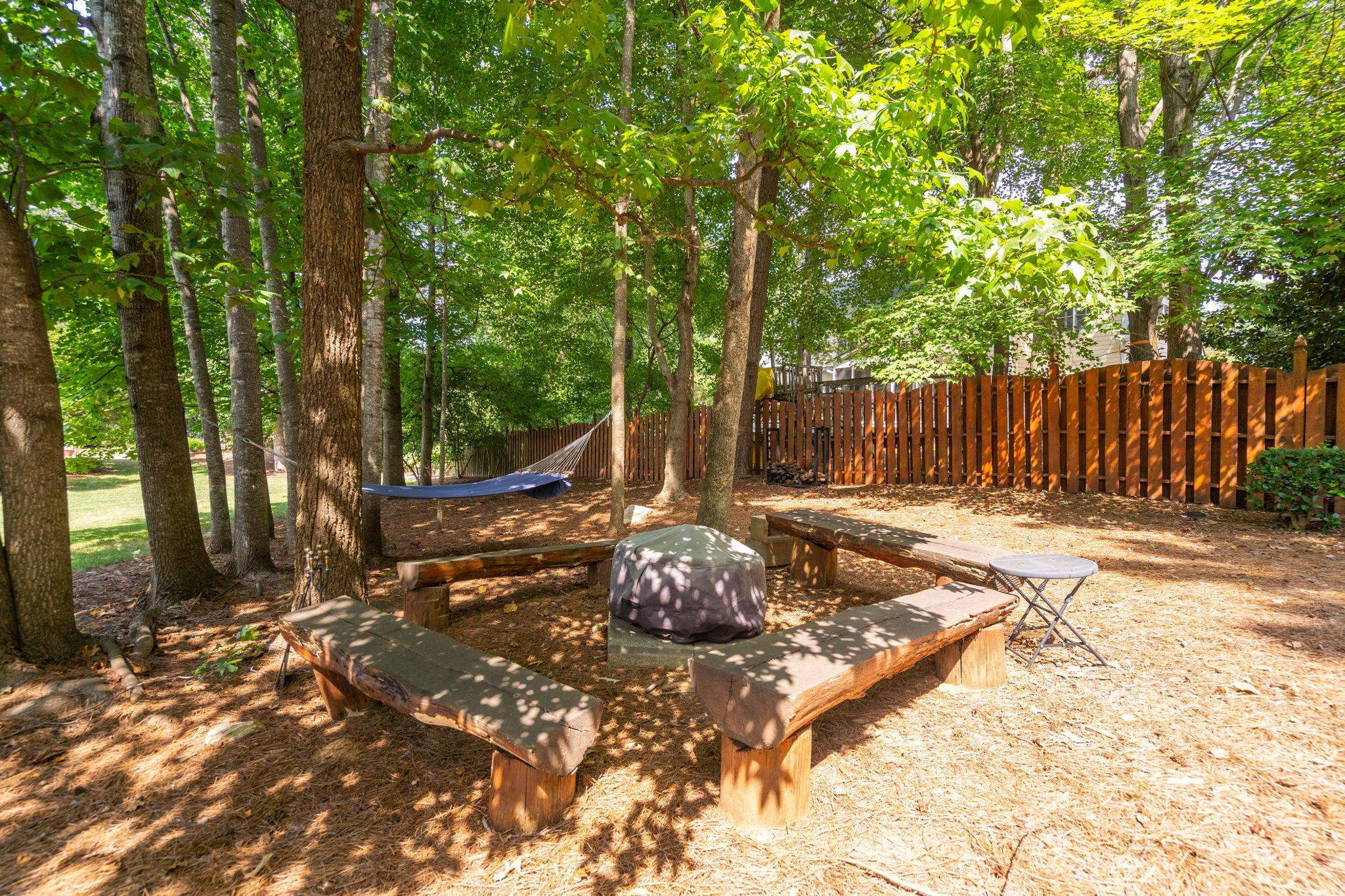 105 Robbins Reef Way