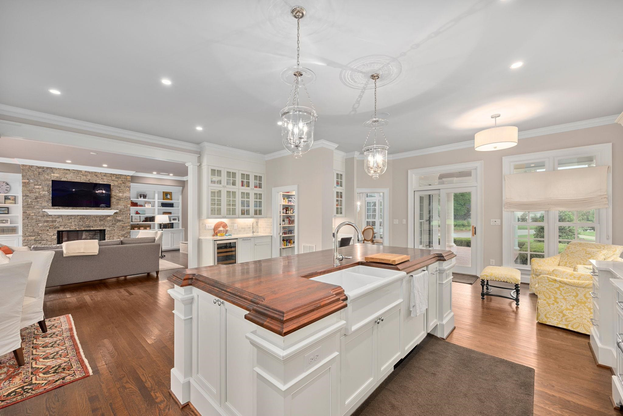 105 Fairway Valley Court