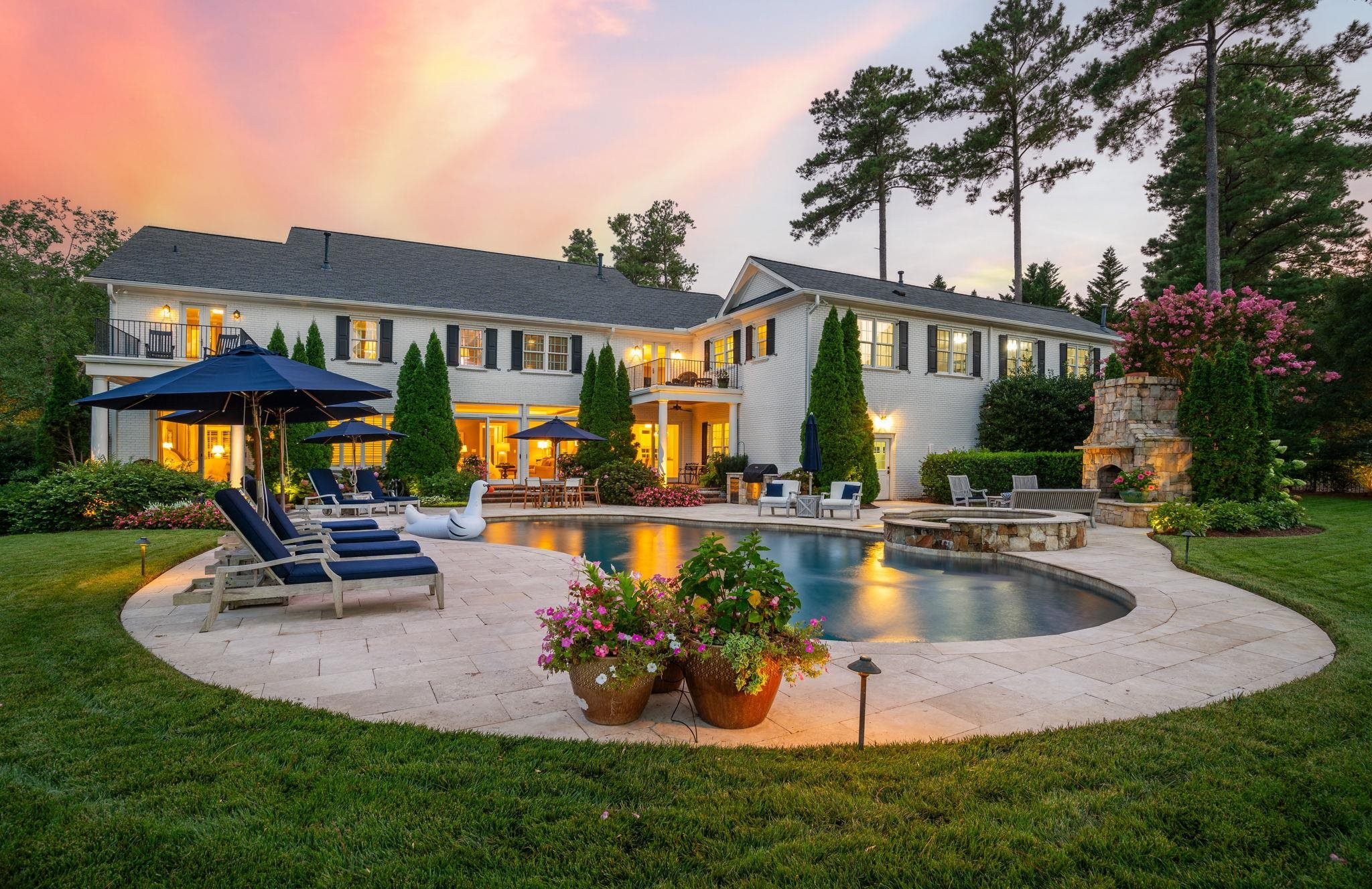 105 Fairway Valley Court
