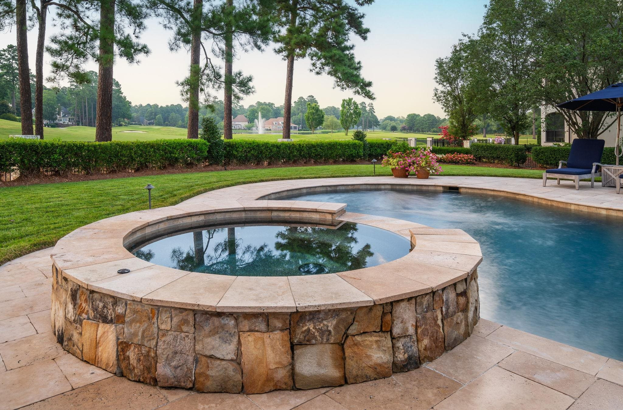 105 Fairway Valley Court