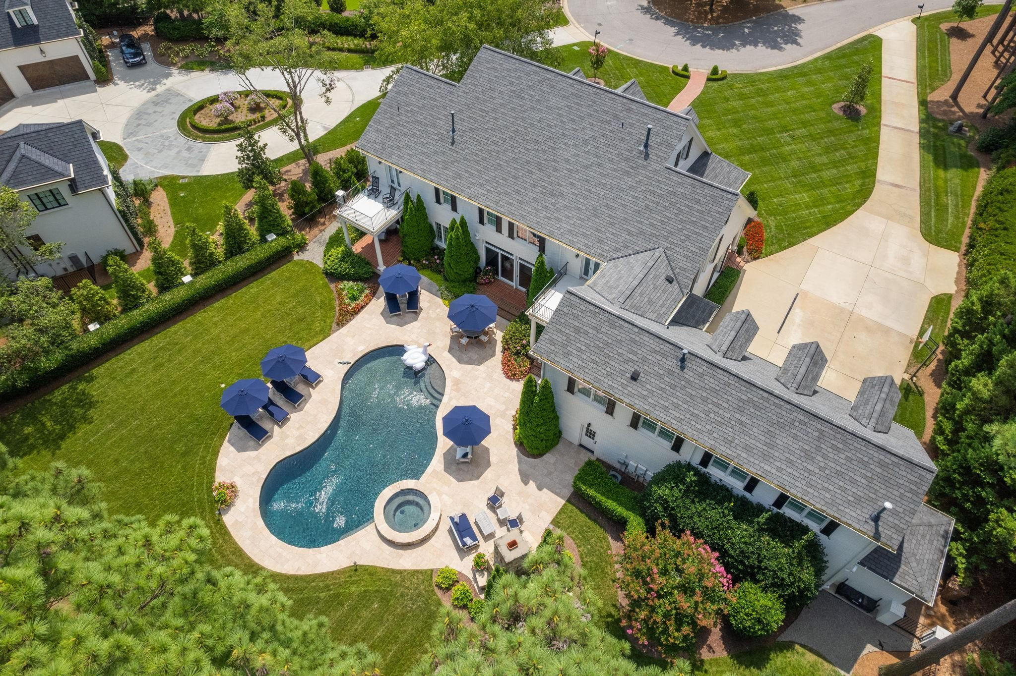 105 Fairway Valley Court