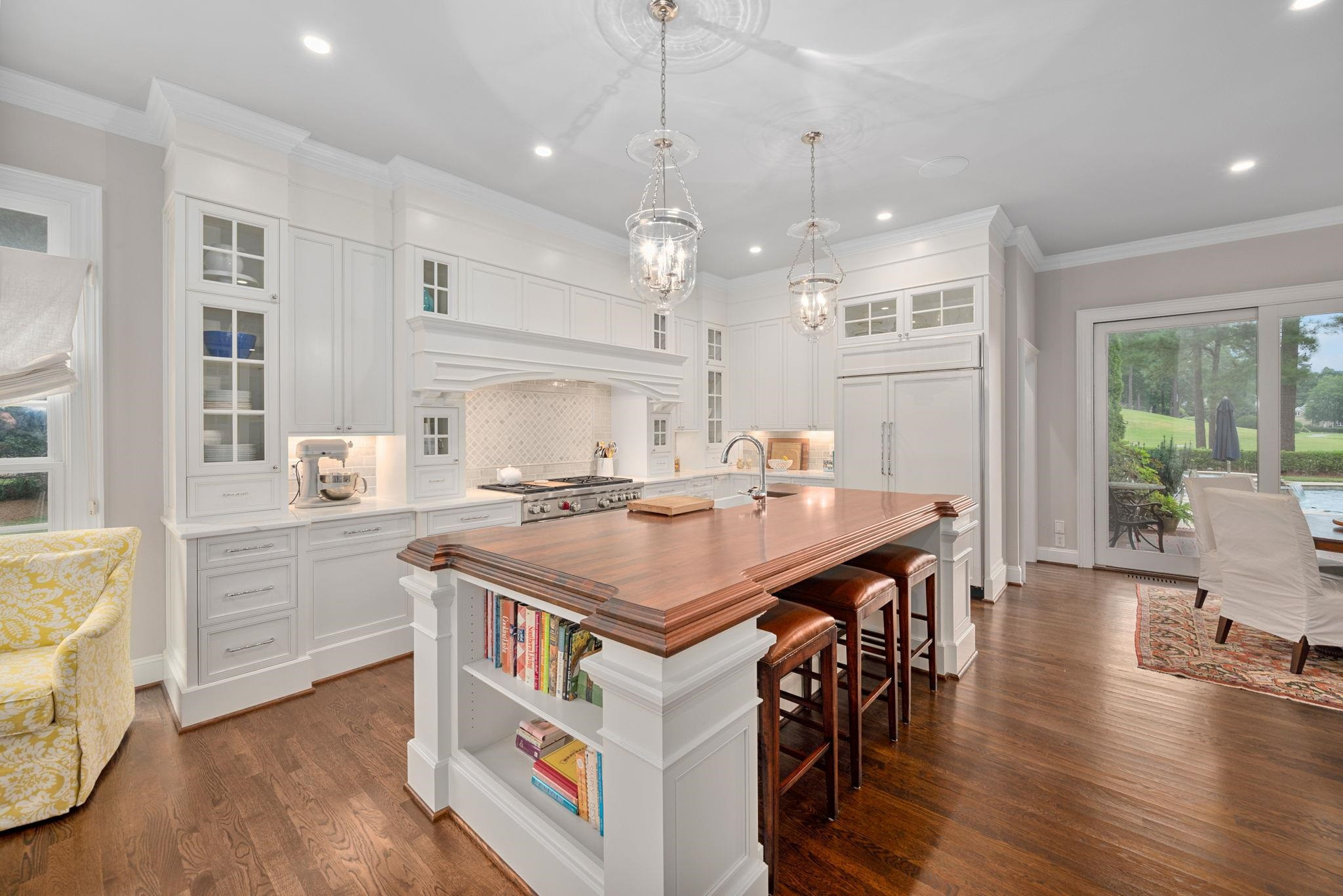 105 Fairway Valley Court