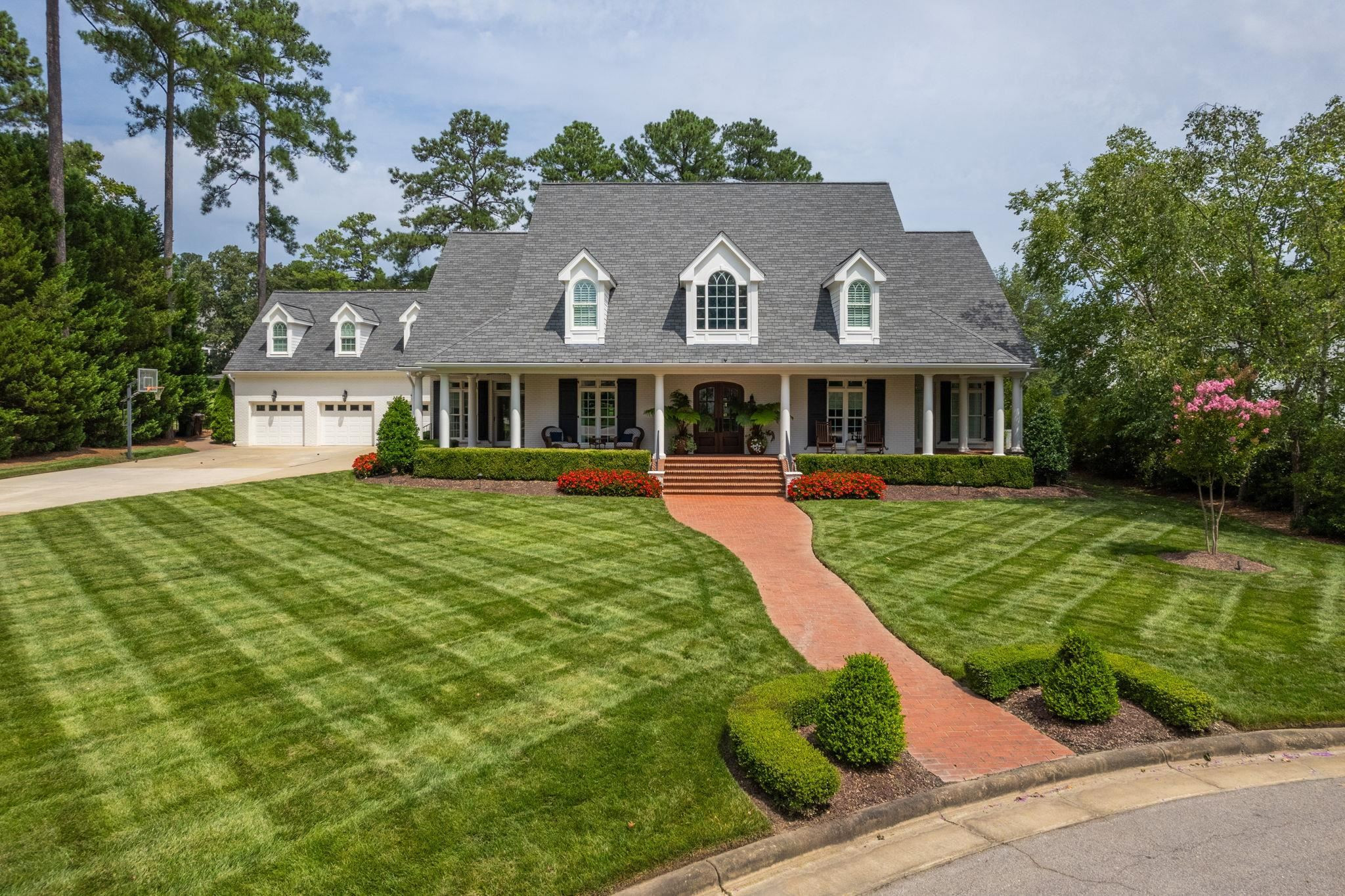 105 Fairway Valley Court