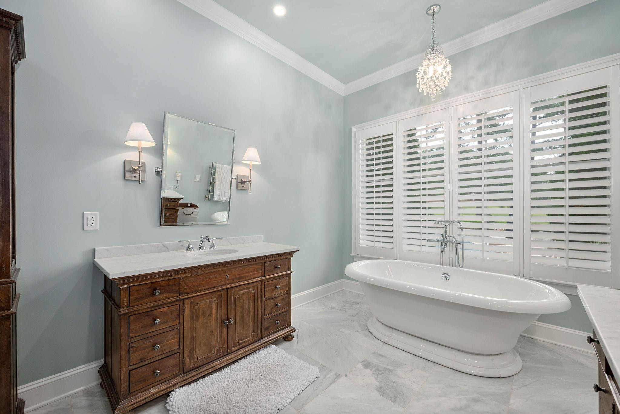 105 Fairway Valley Court