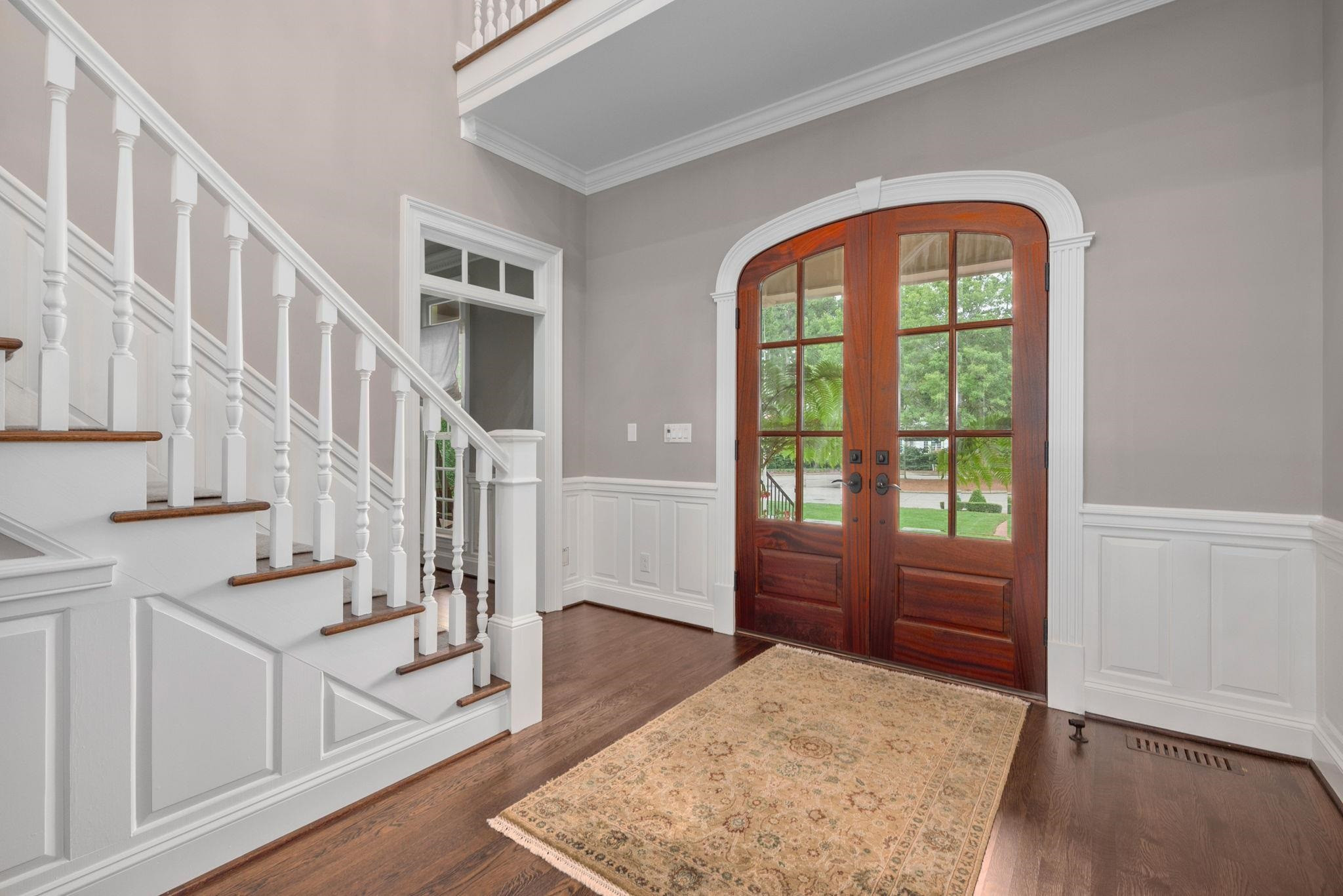 105 Fairway Valley Court