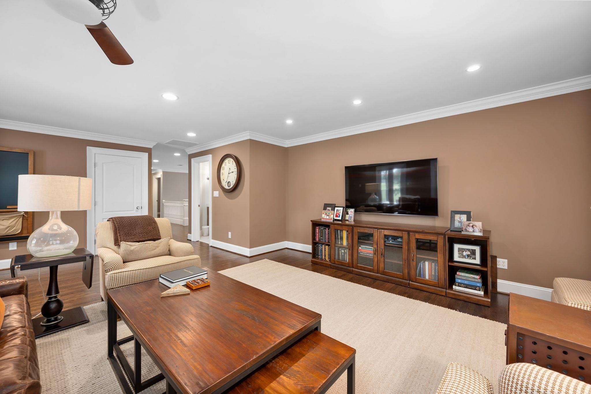 105 Fairway Valley Court