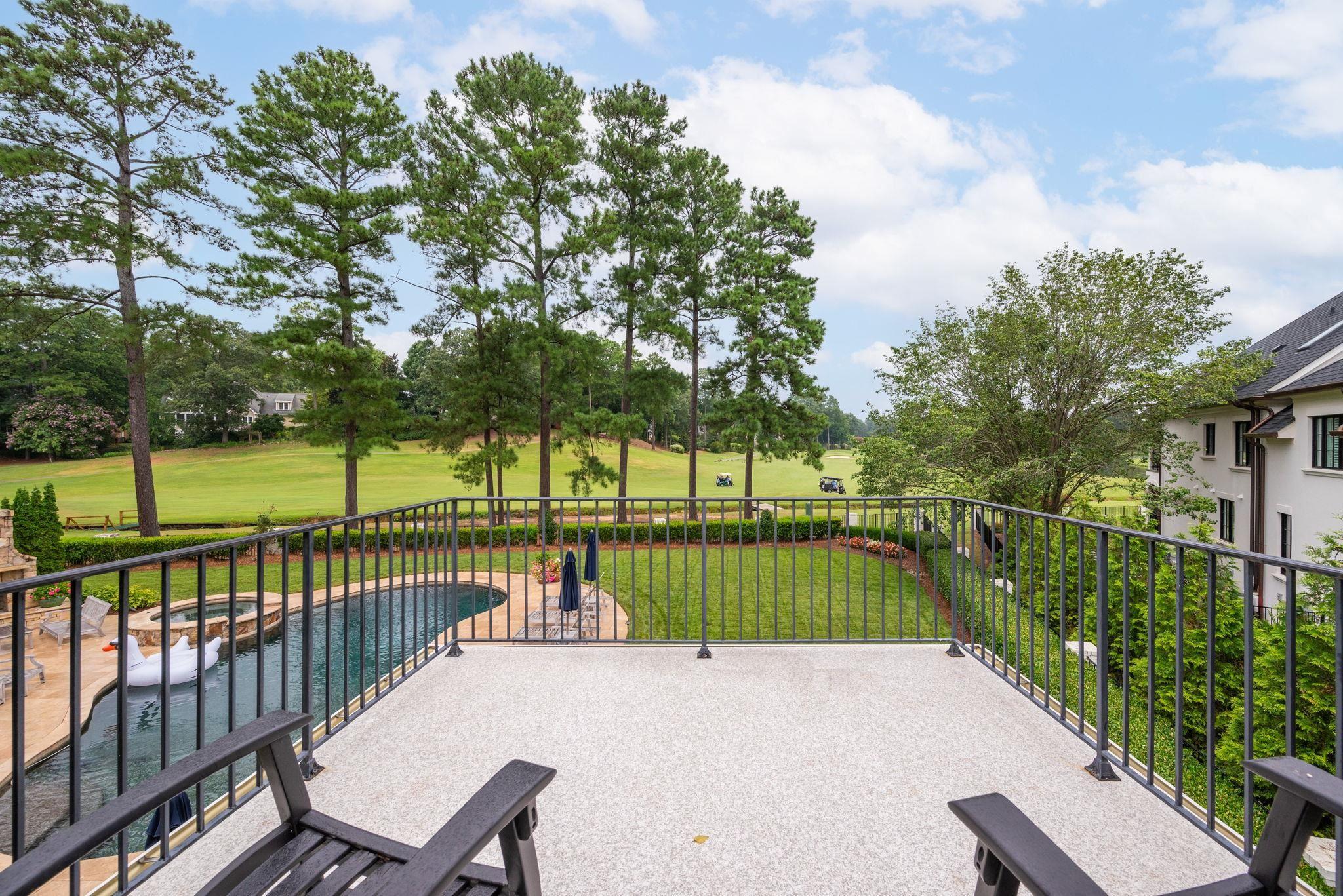 105 Fairway Valley Court