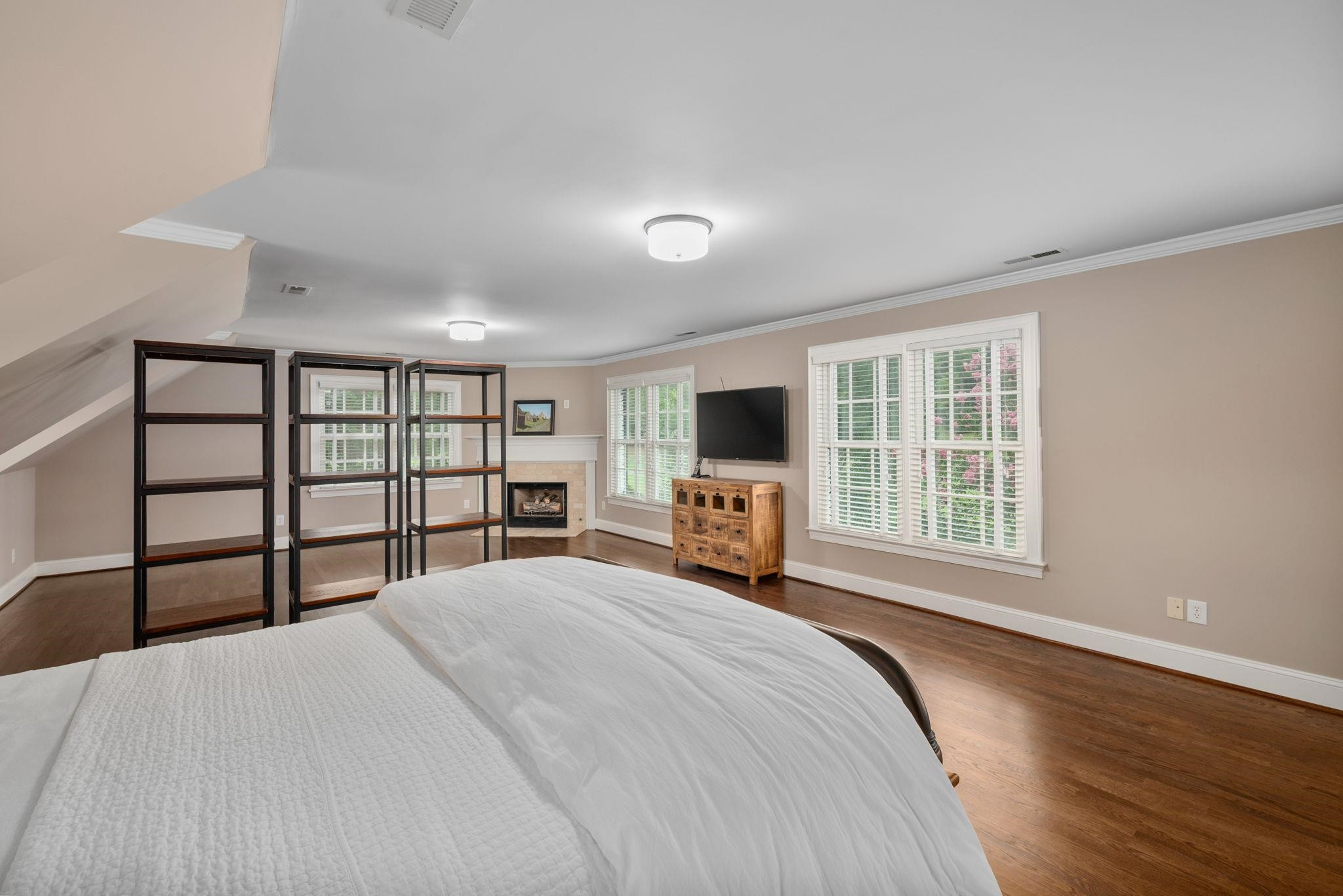 105 Fairway Valley Court