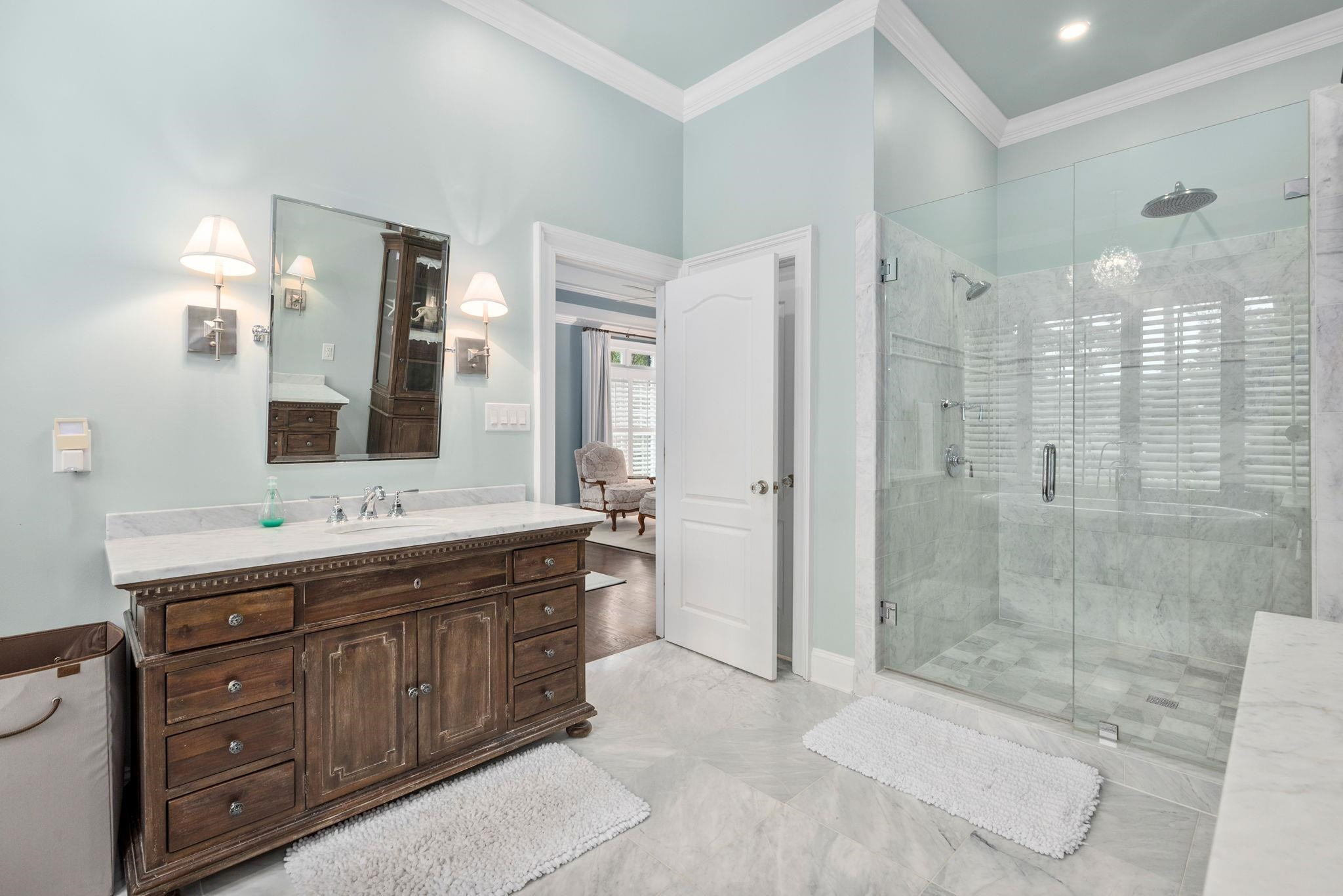 105 Fairway Valley Court