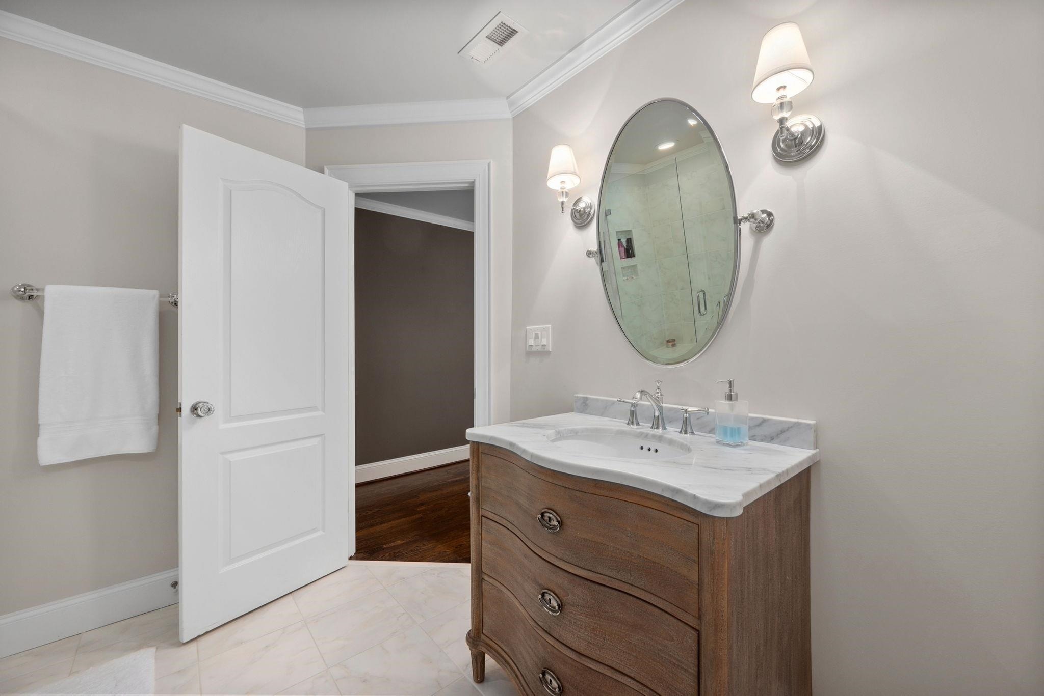 105 Fairway Valley Court
