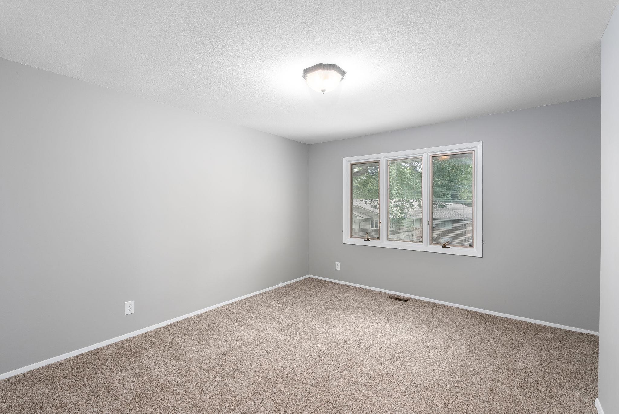 8300 E Brookhollow Ln