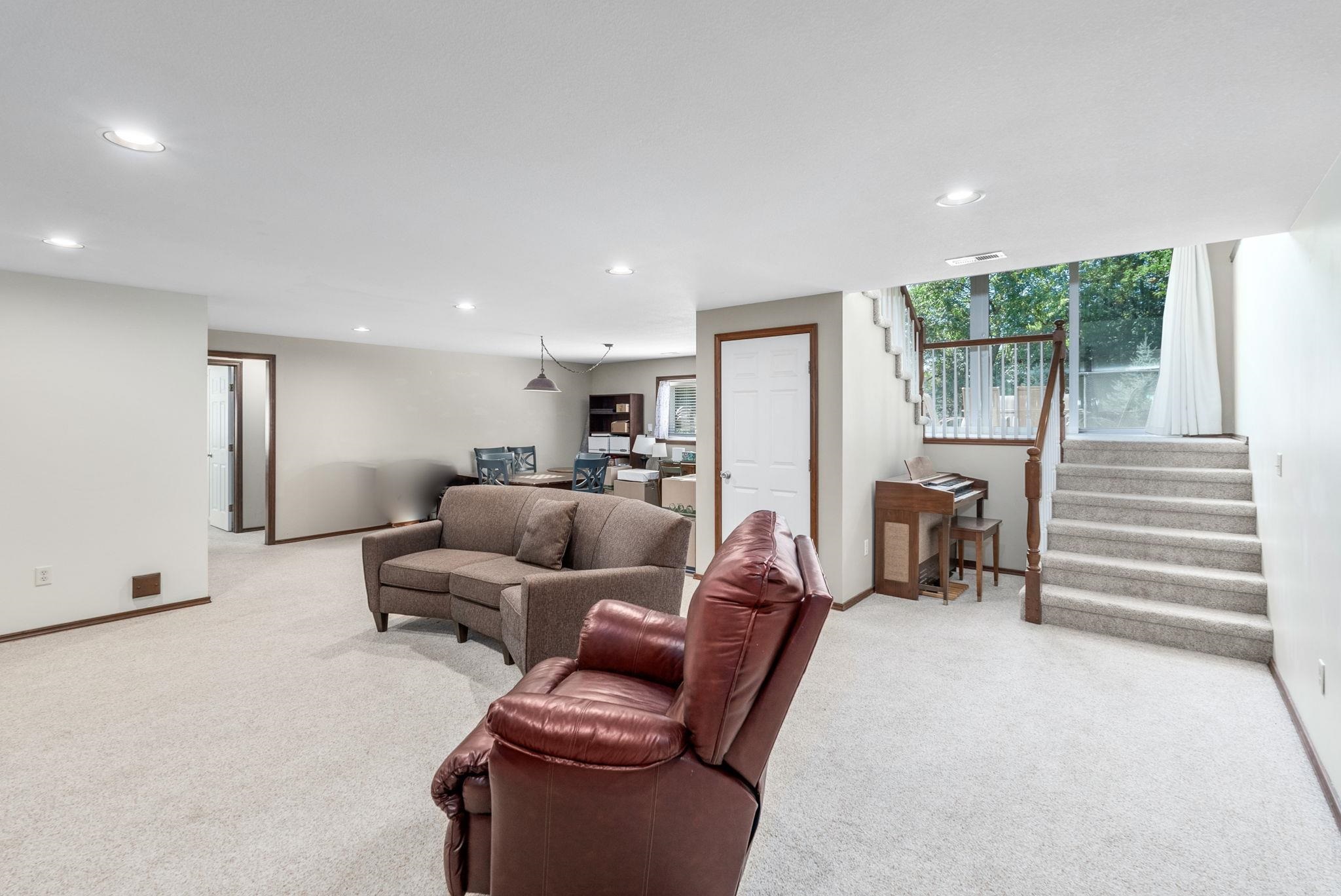 11809 E Tipperary St