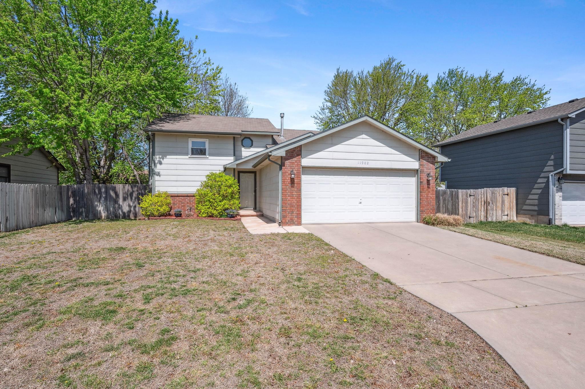 11902 W Jamesburg St