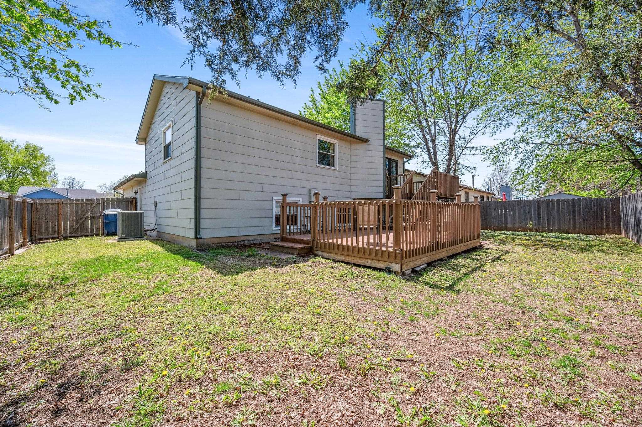 11902 W Jamesburg St