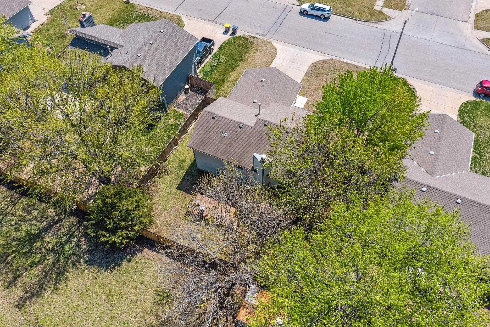 11902 W Jamesburg St