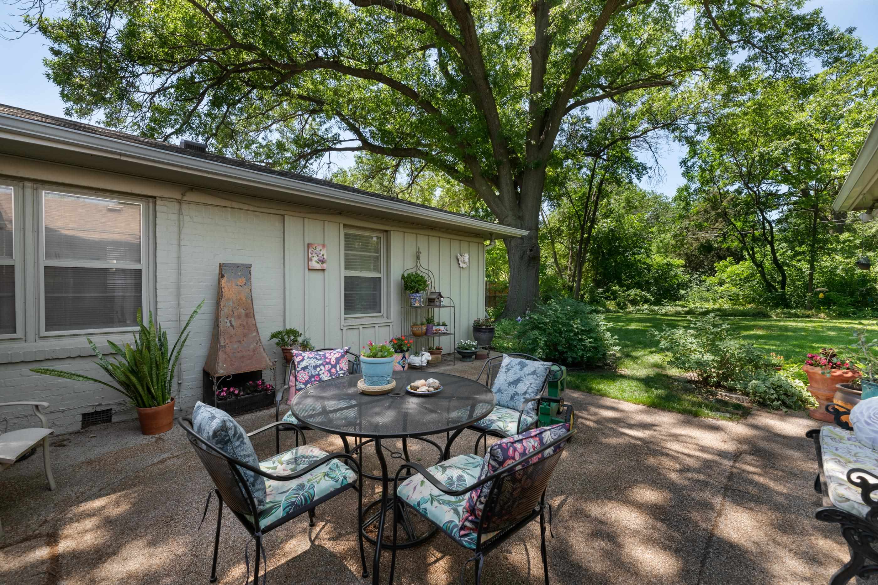 5653 E Park Hollow Dr