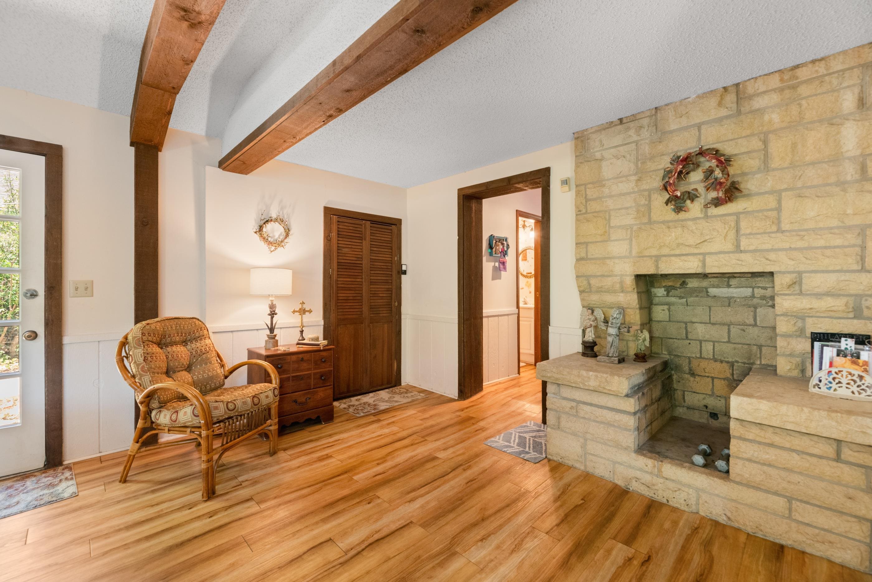 5653 E Park Hollow Dr