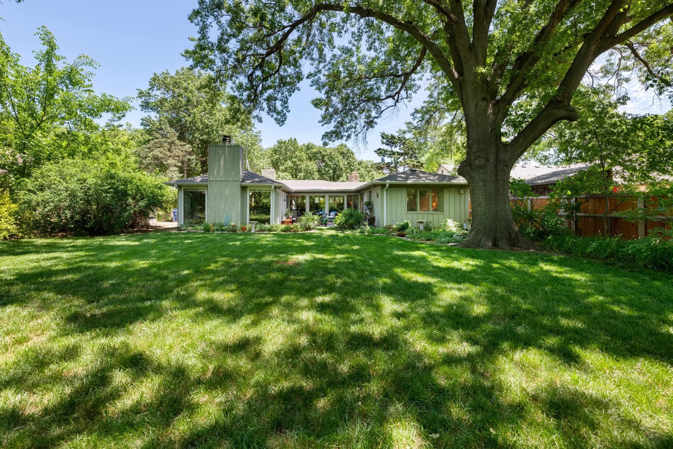 5653 E Park Hollow Dr