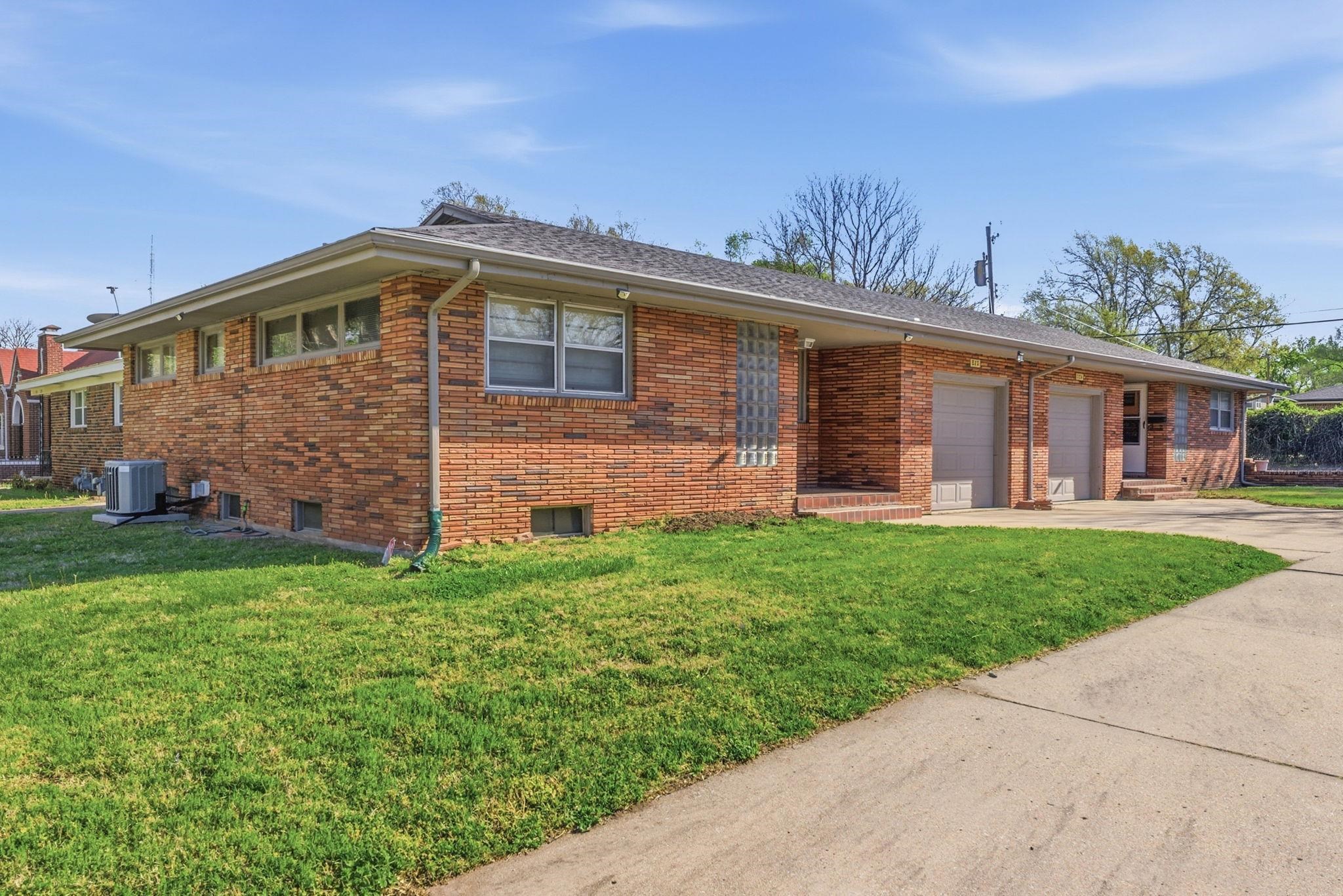 522 N Fountain
