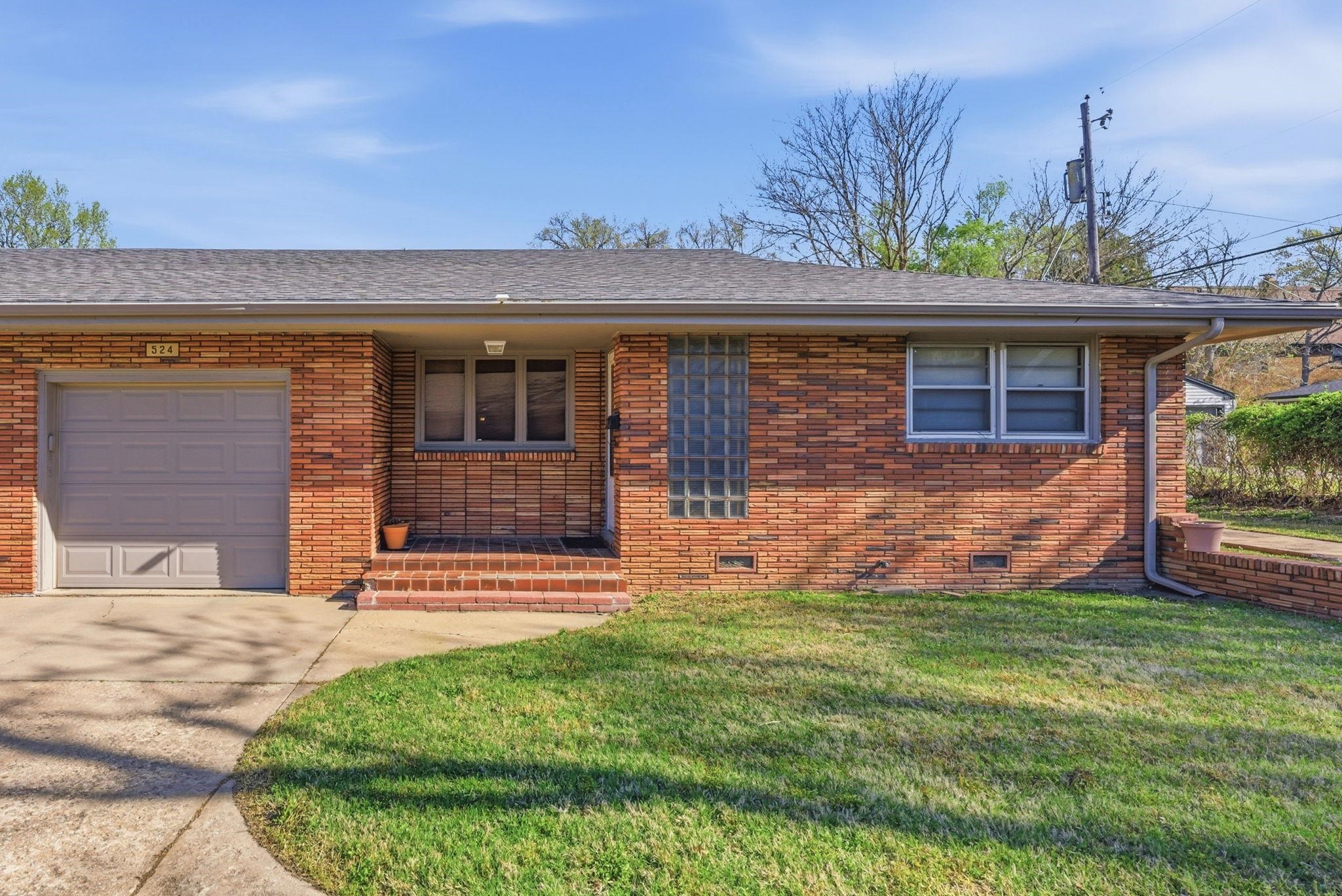 522 N Fountain