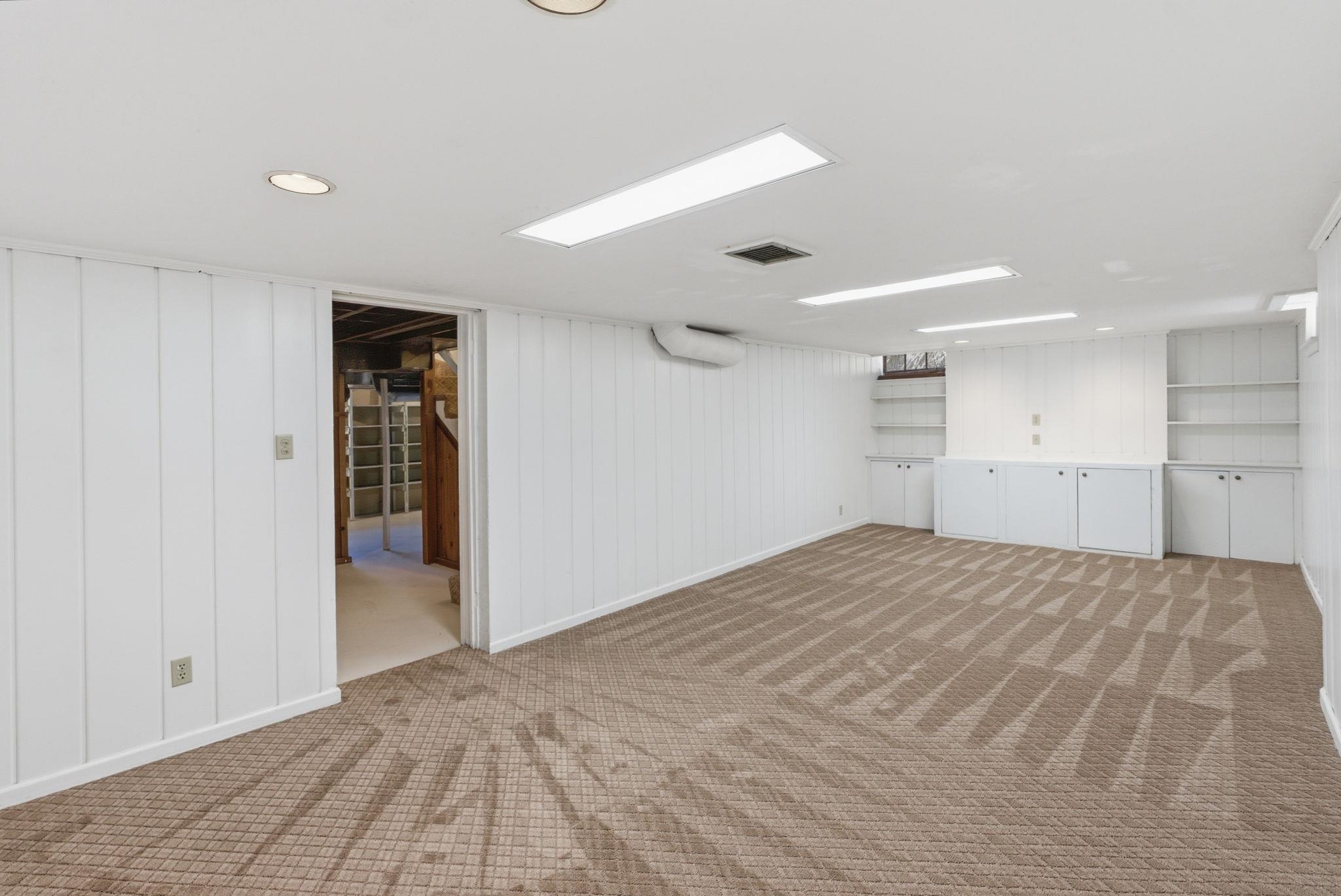 441 N Roosevelt Ave.