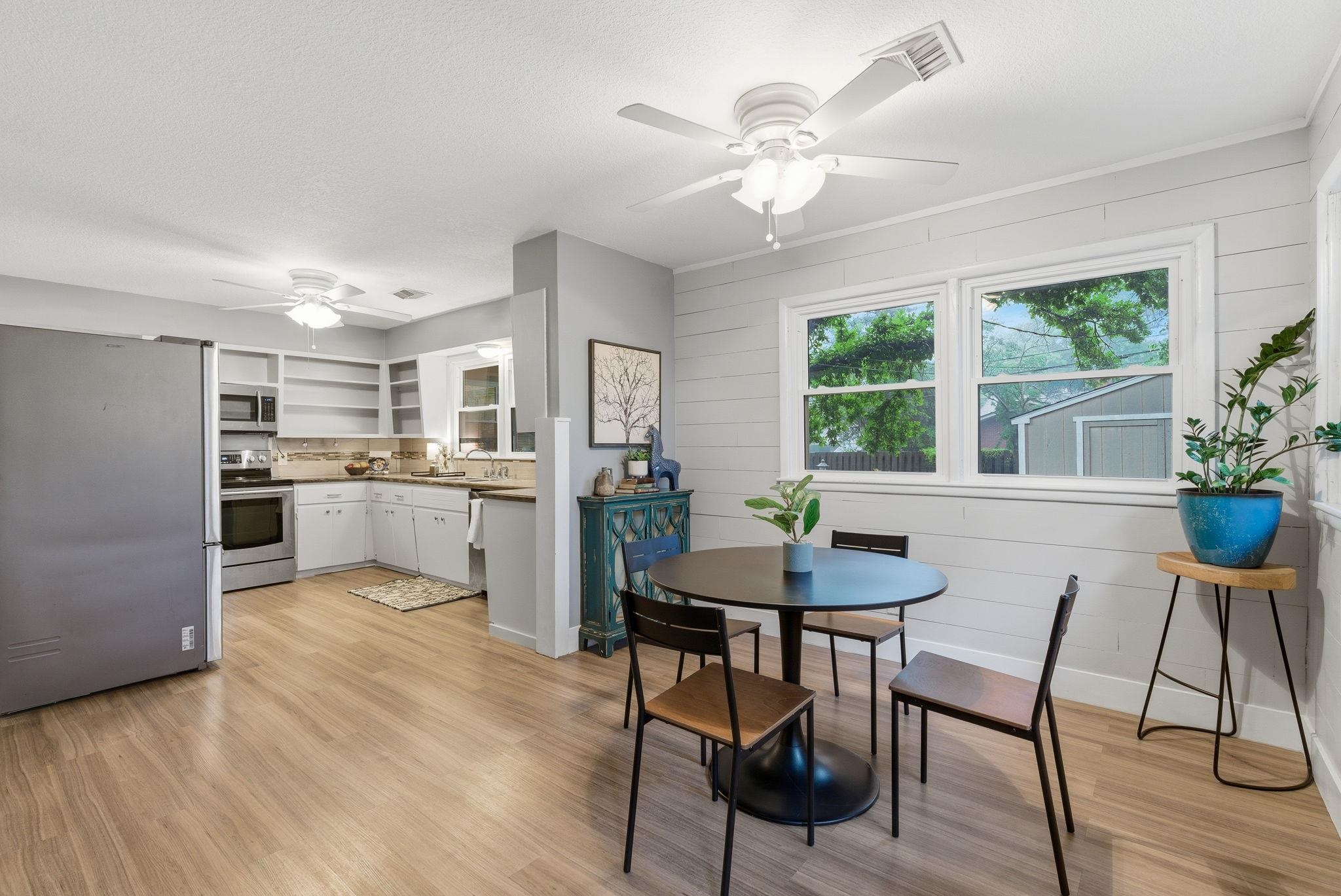 1149 N Old Manor