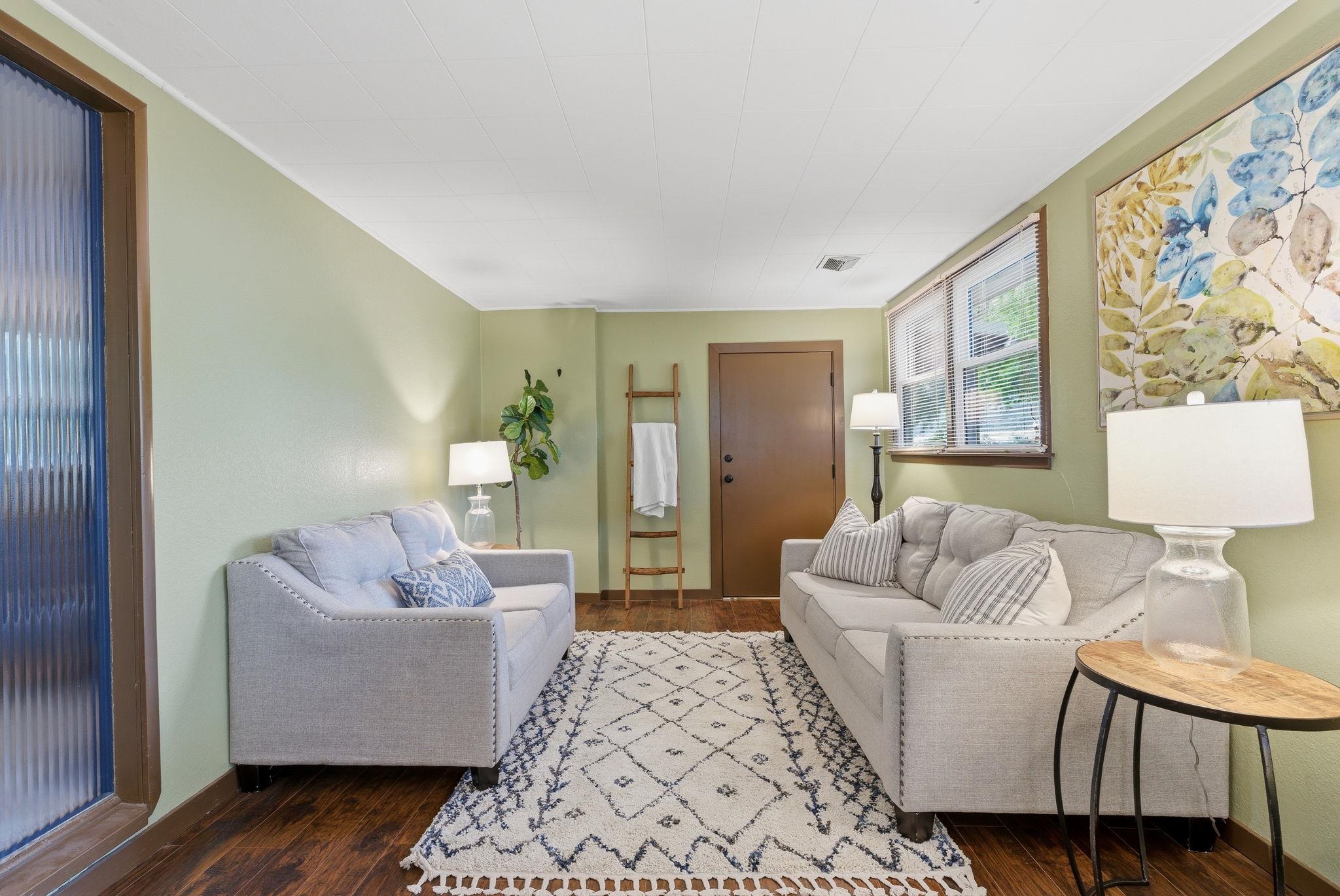 1149 N Old Manor