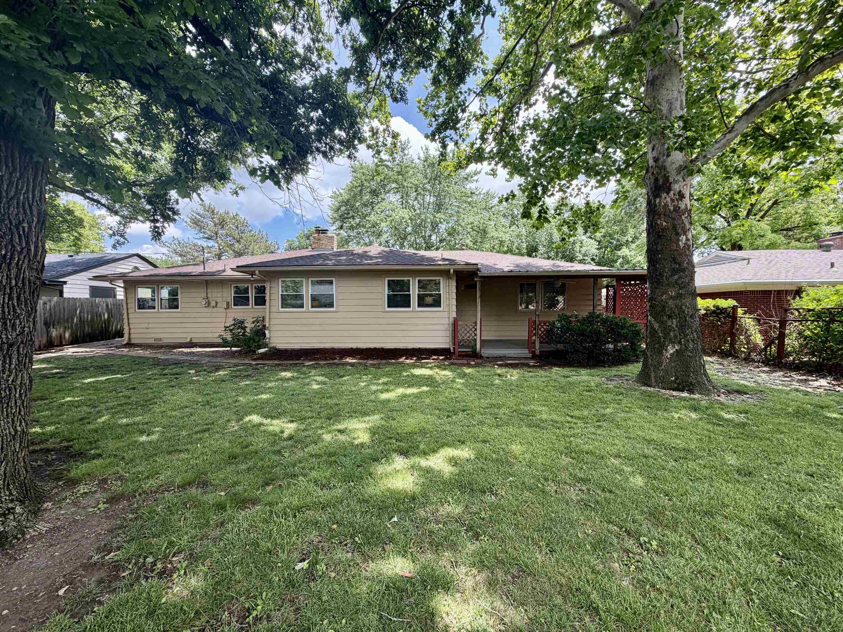 1149 N Old Manor
