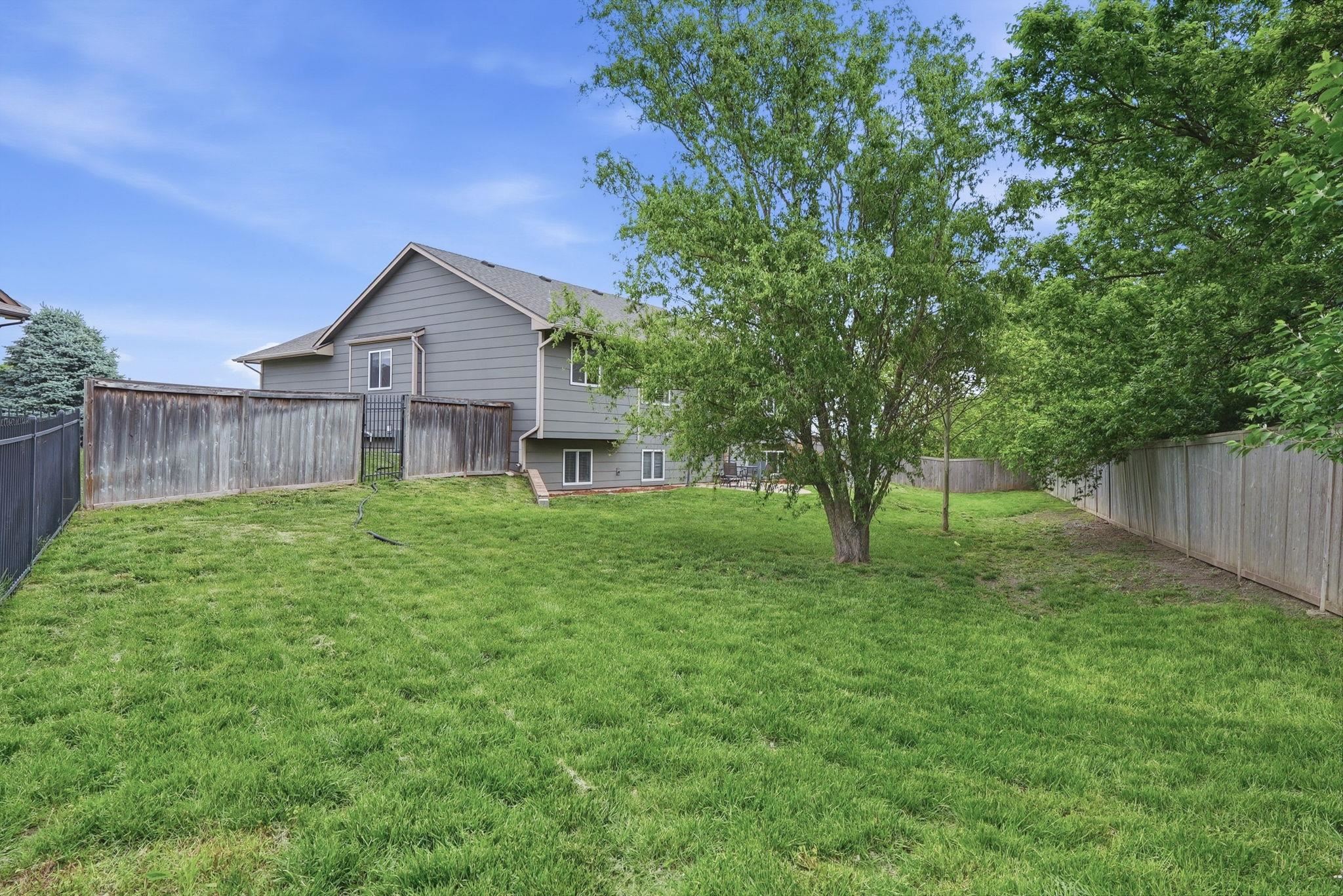 2615 N Woodridge Court