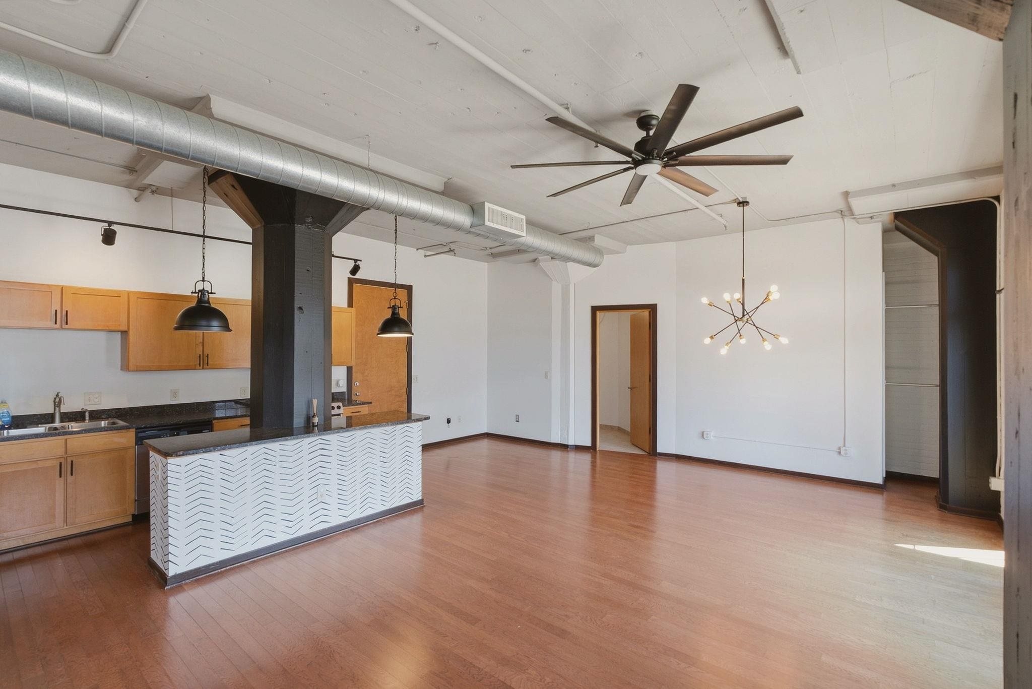 201 S Saint Francis Ave