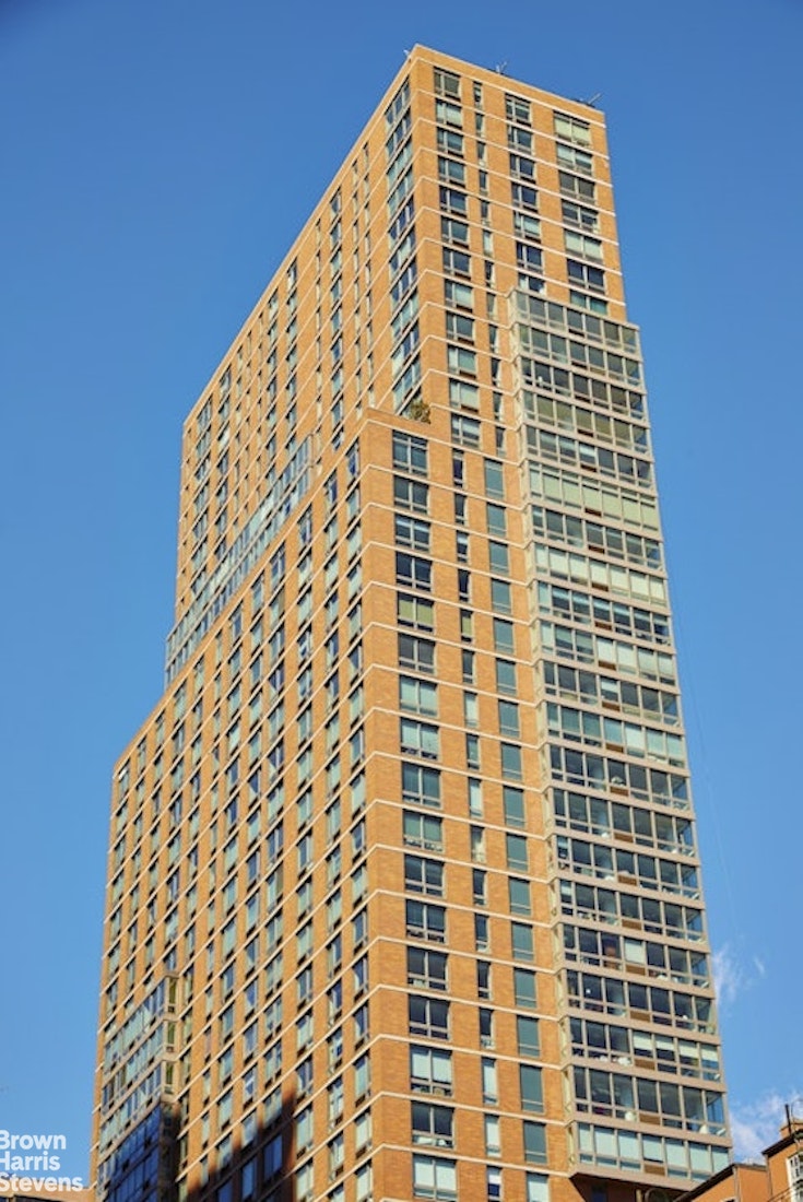 215 E 96TH Street 25C