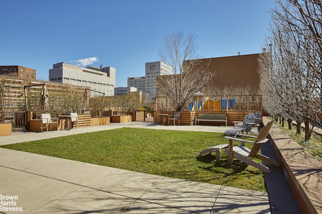 215 E 96TH Street 25C