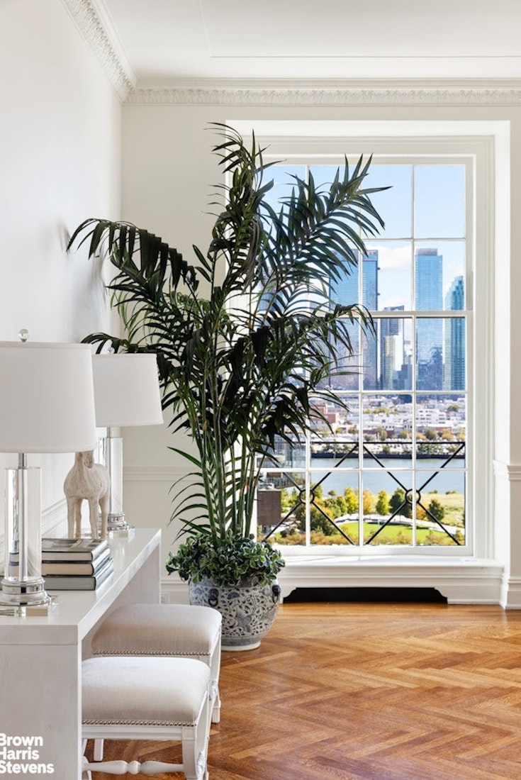 1 SUTTON Place S 11C