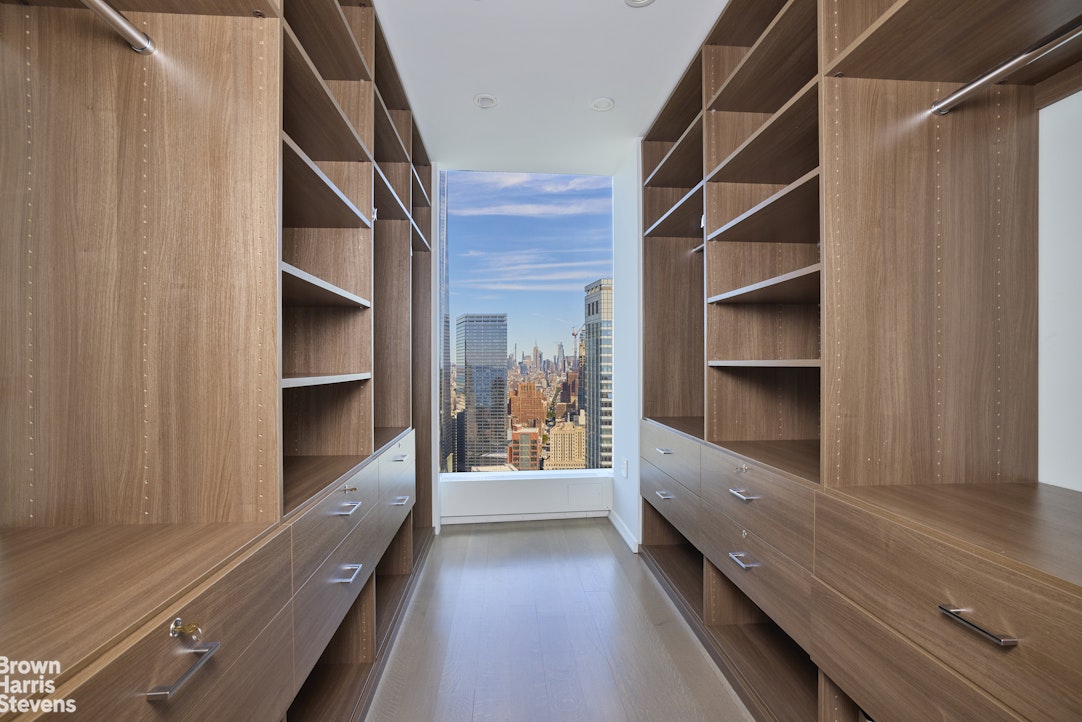 50 WEST Street 48