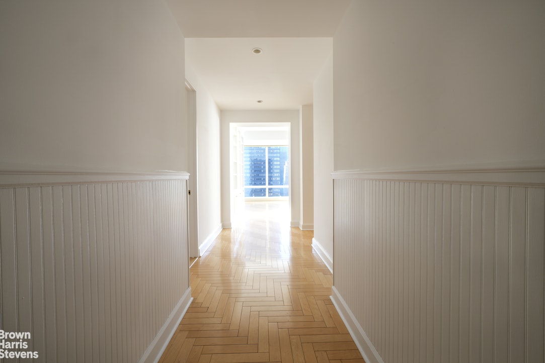 845 UNITED NATIONS Plaza 33D