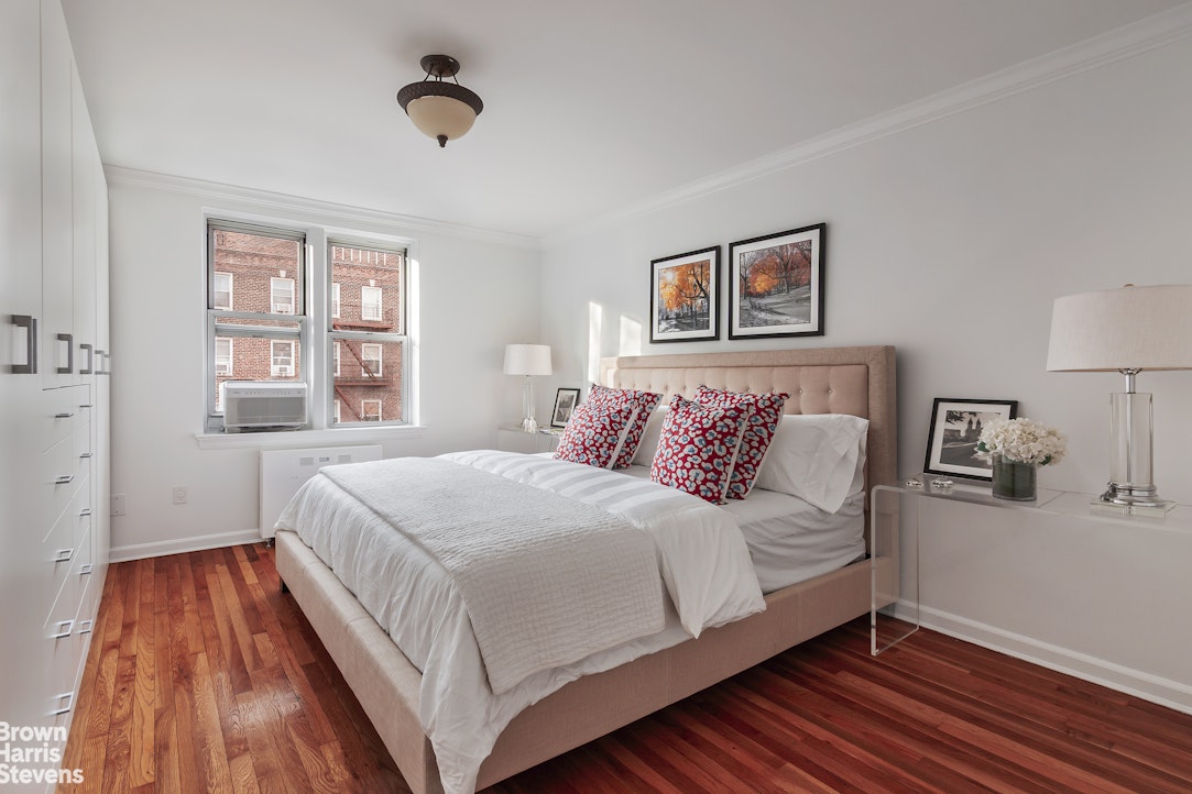 143 BENNETT Avenue 5L