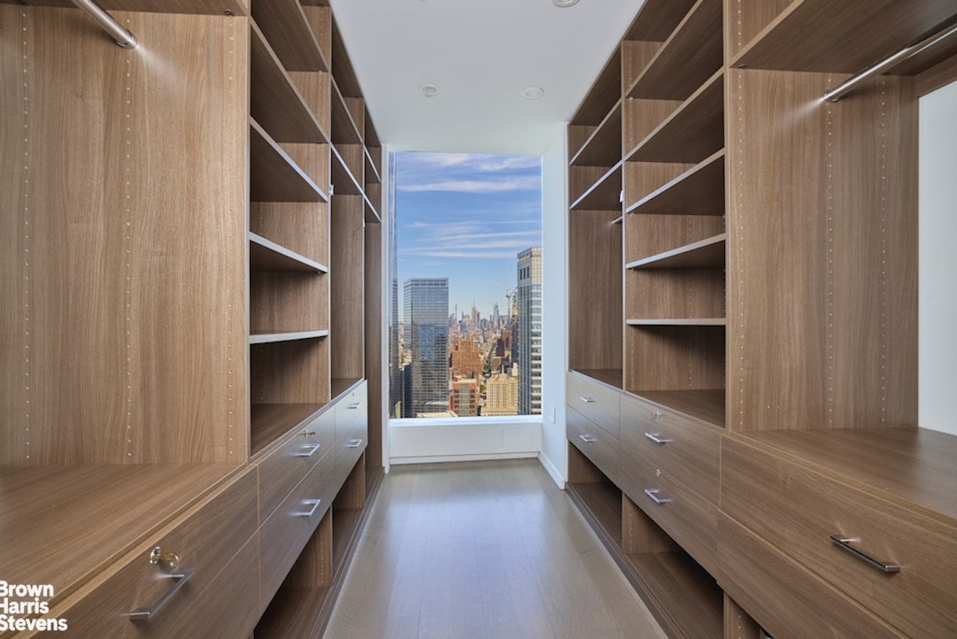 50 WEST Street 48