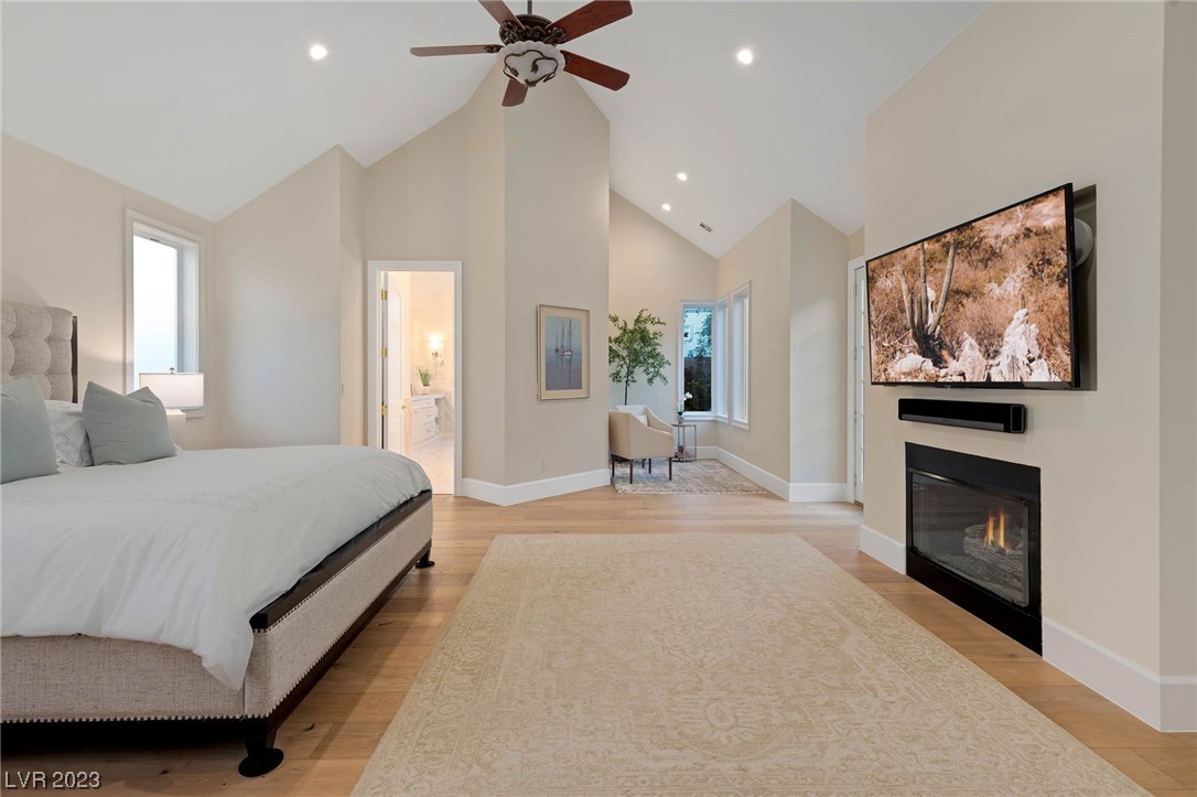1528 CHAMPION HILLS Lane