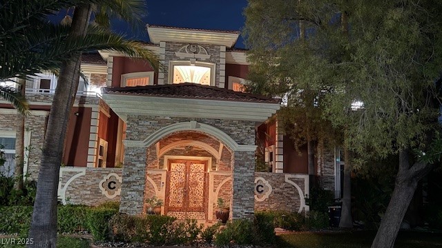 2200 PURPLE MAJESTY Court