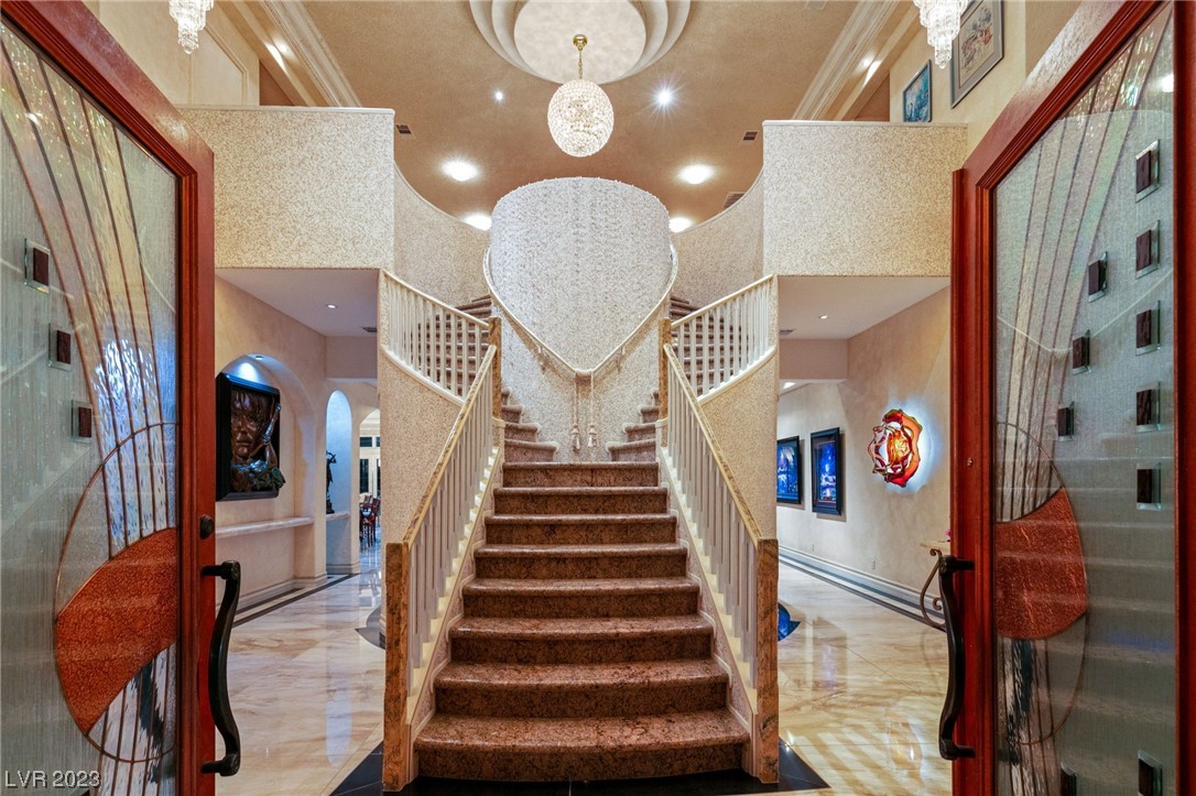 2200 PURPLE MAJESTY Court