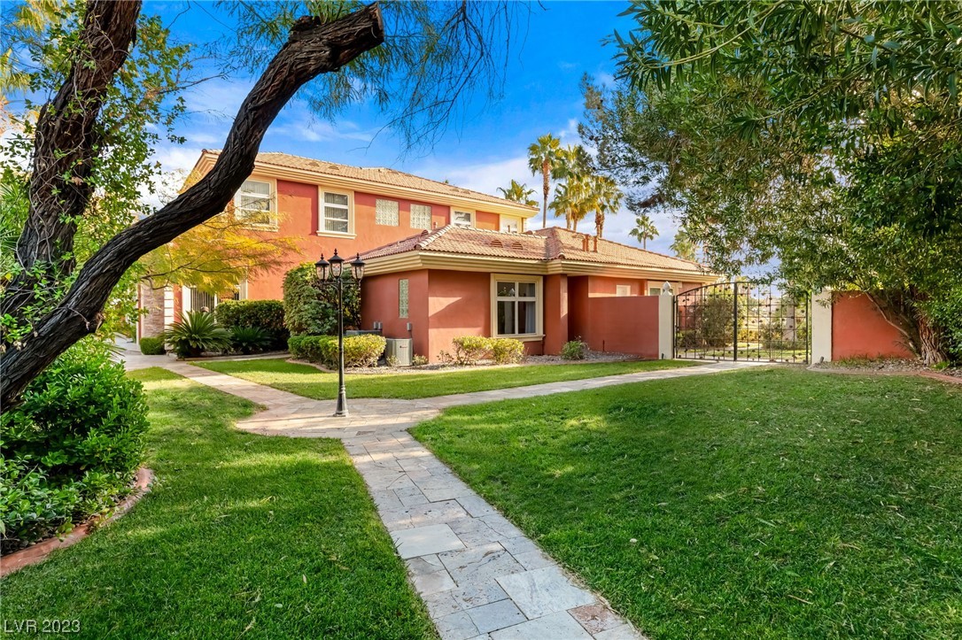 2200 PURPLE MAJESTY Court