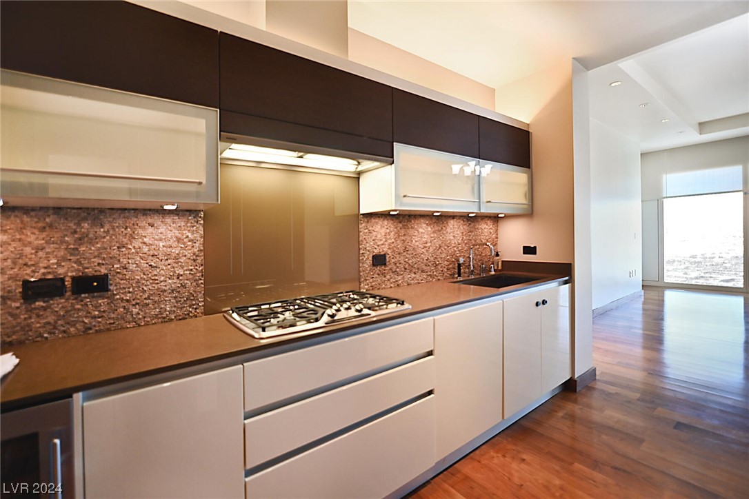 3750 Las Vegas Boulevard 3911