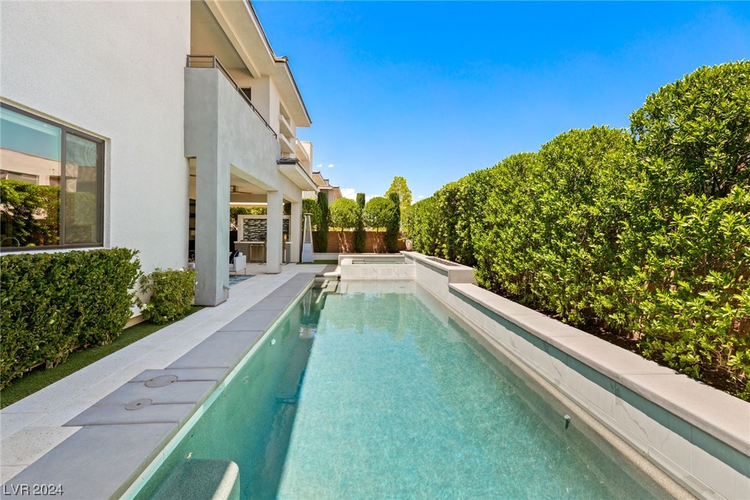 50 PRISTINE GLEN Street
