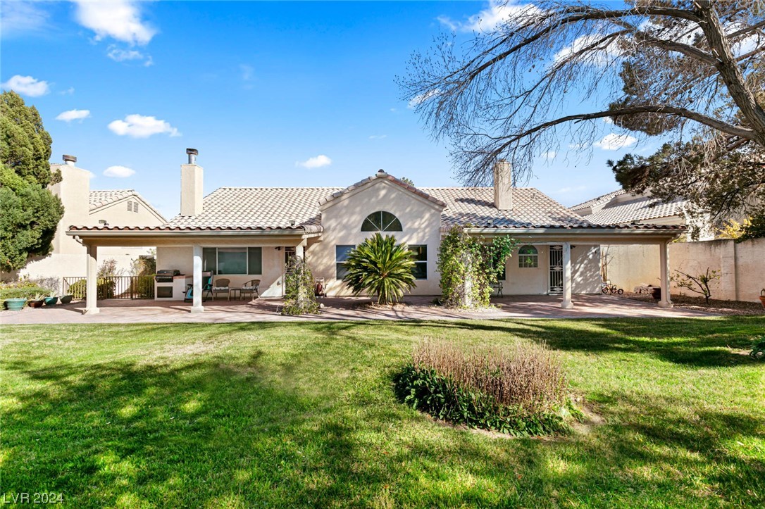 2201 MADAGASCAR Lane
