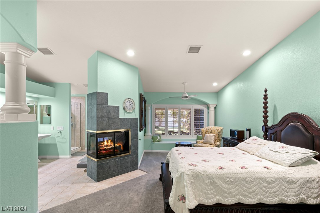 2201 MADAGASCAR Lane