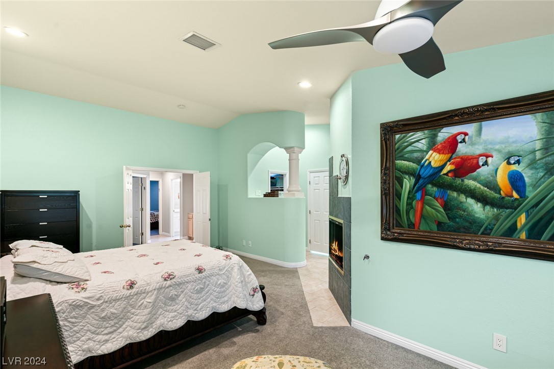 2201 MADAGASCAR Lane